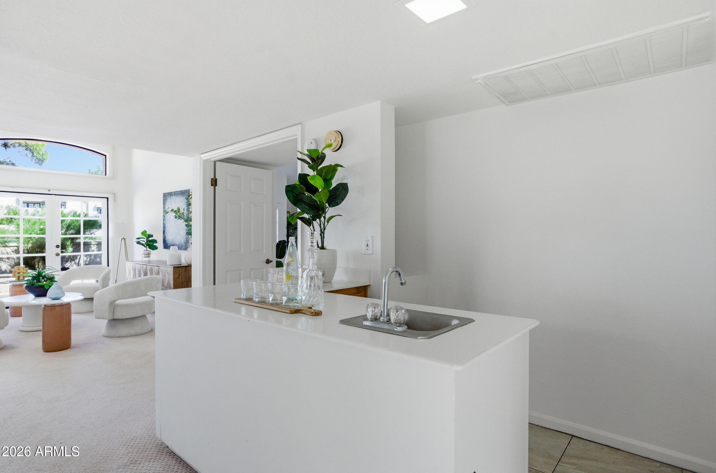 2626 E ARIZONA BILTMORE Circle 19