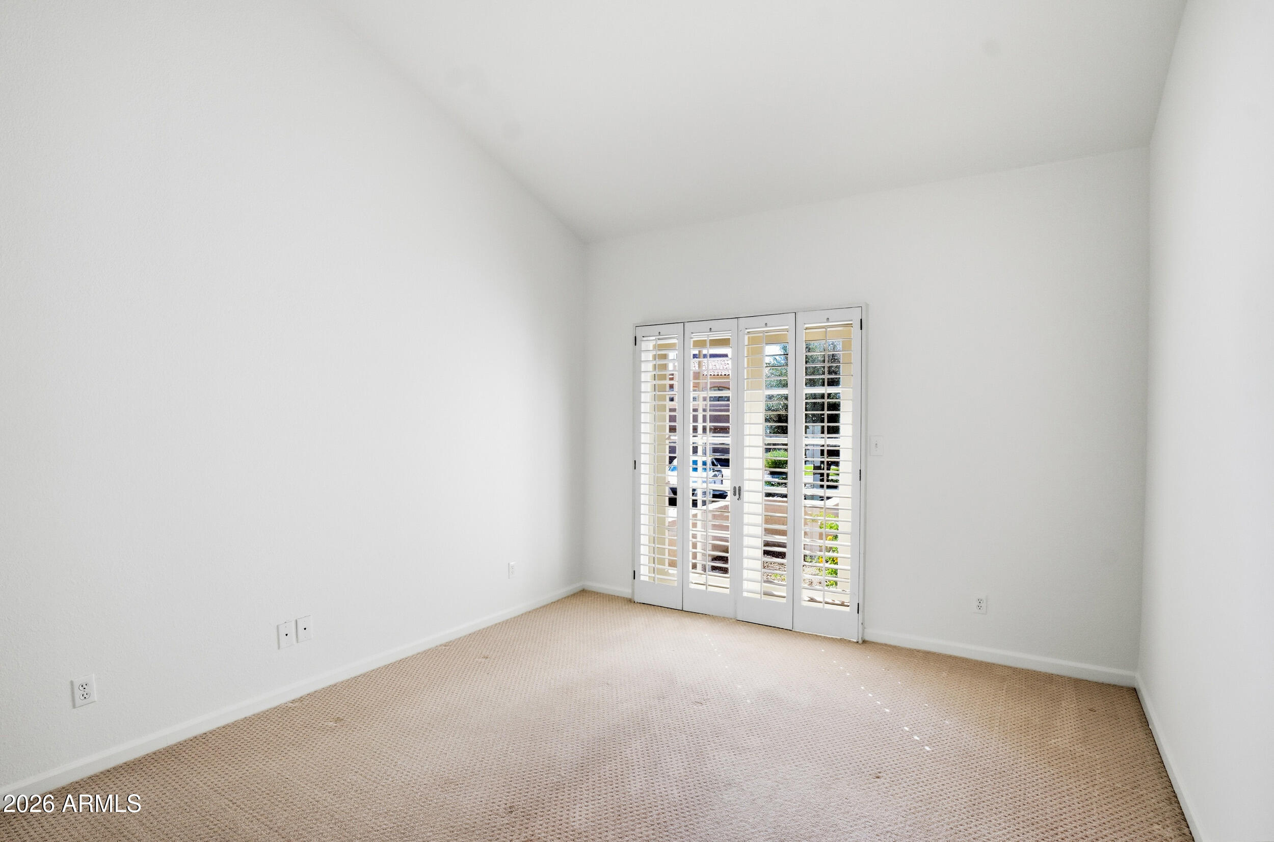 2626 E ARIZONA BILTMORE Circle 19