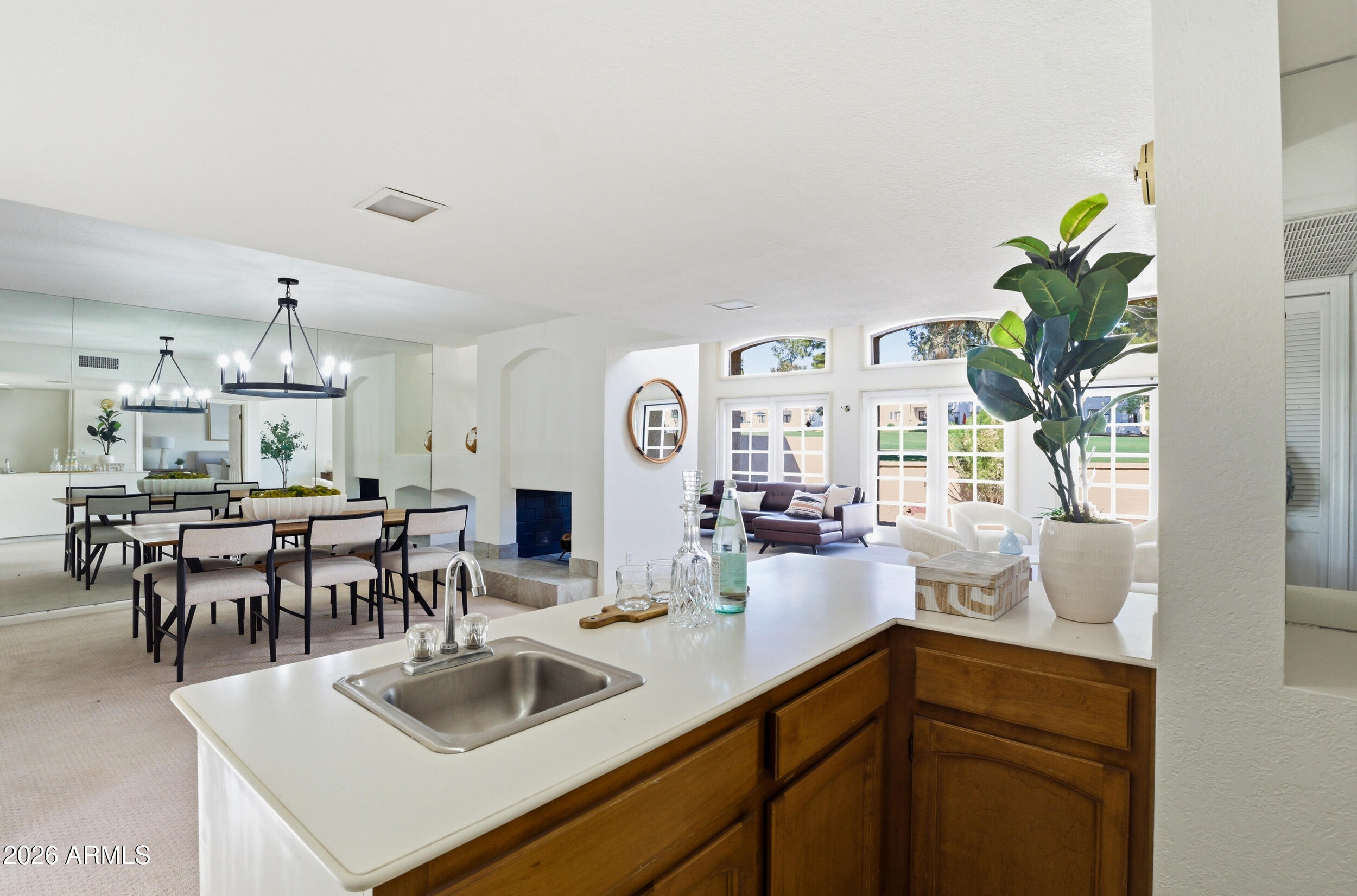 2626 E ARIZONA BILTMORE Circle 19