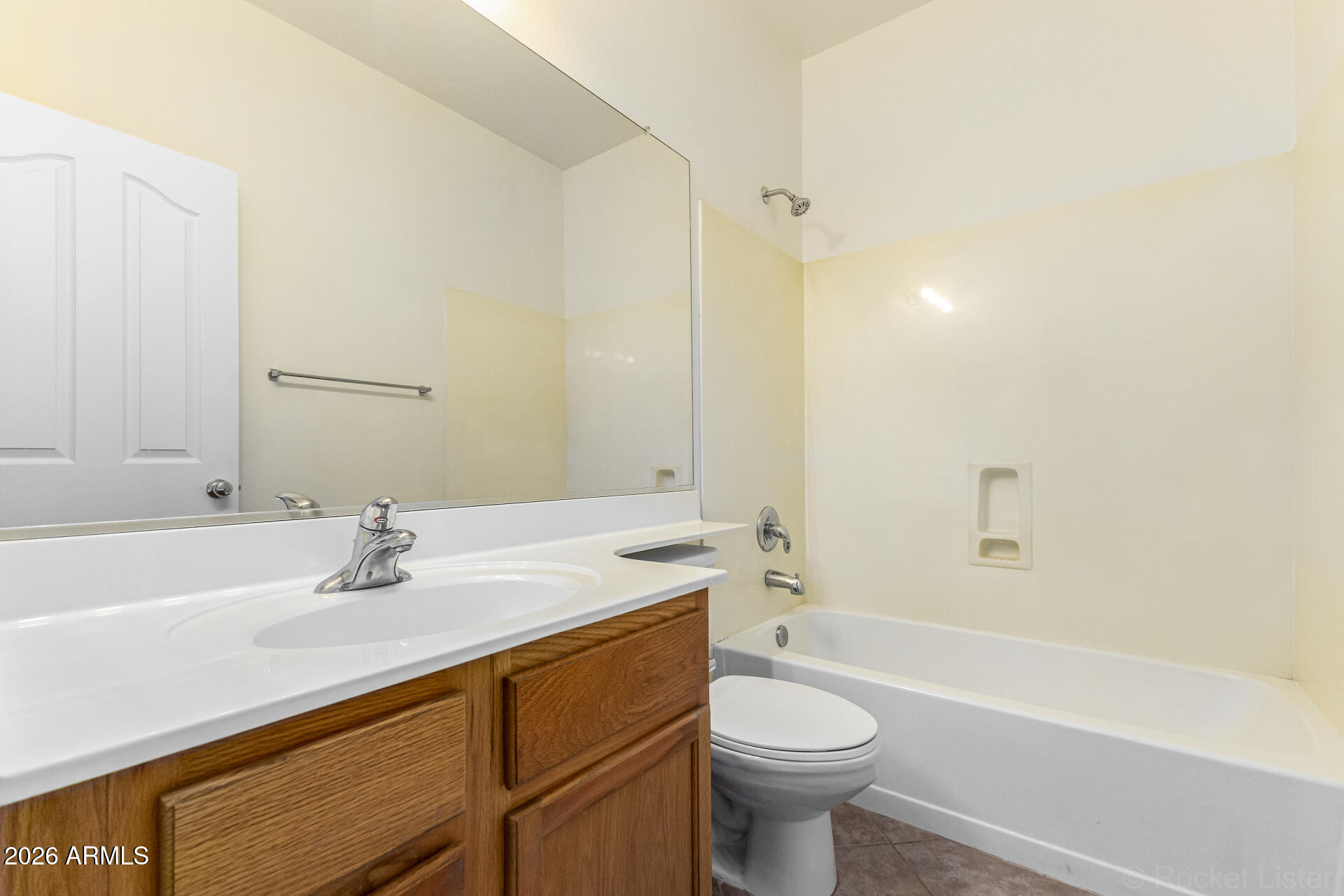 10205 W FLORENCE Avenue