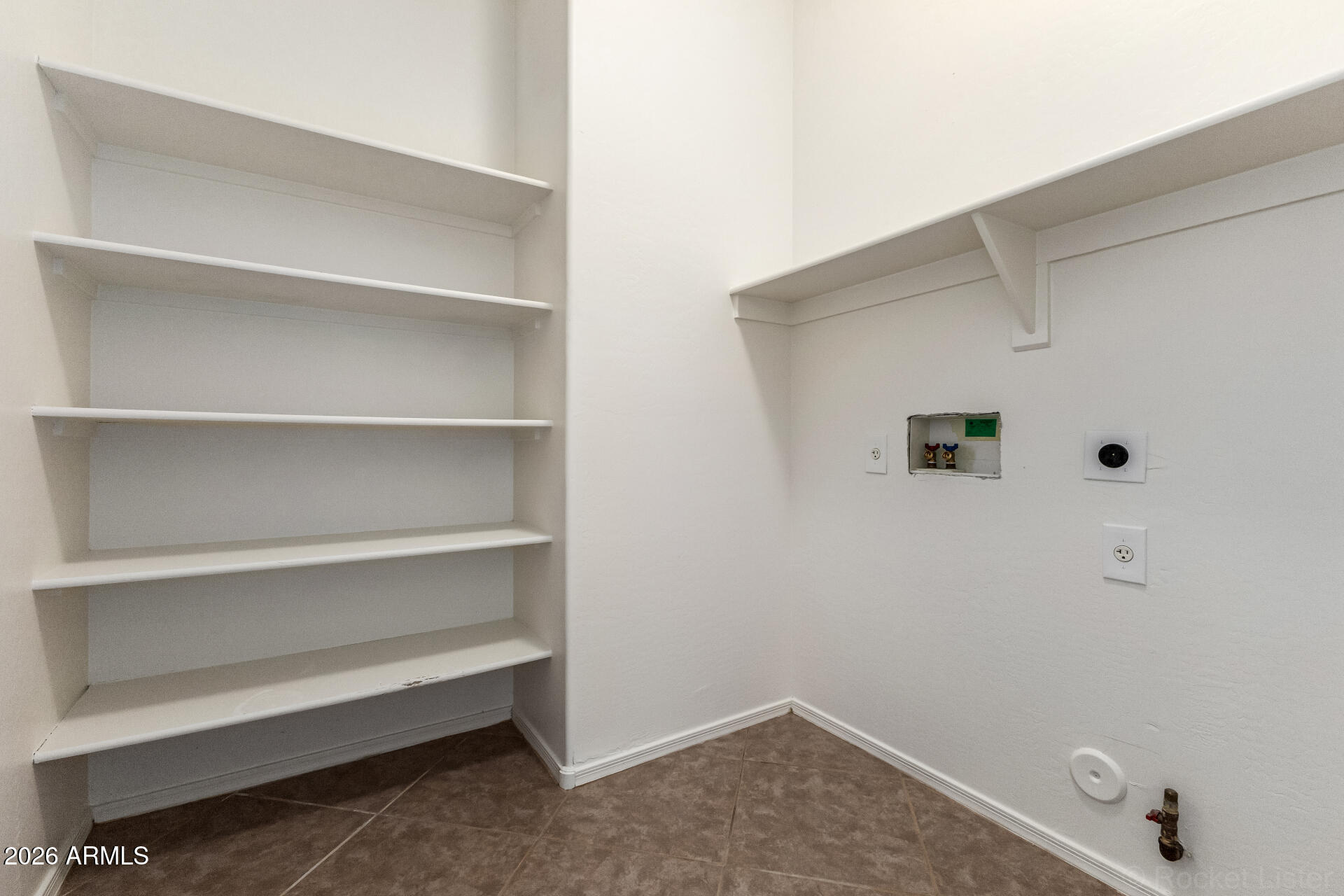 10205 W FLORENCE Avenue