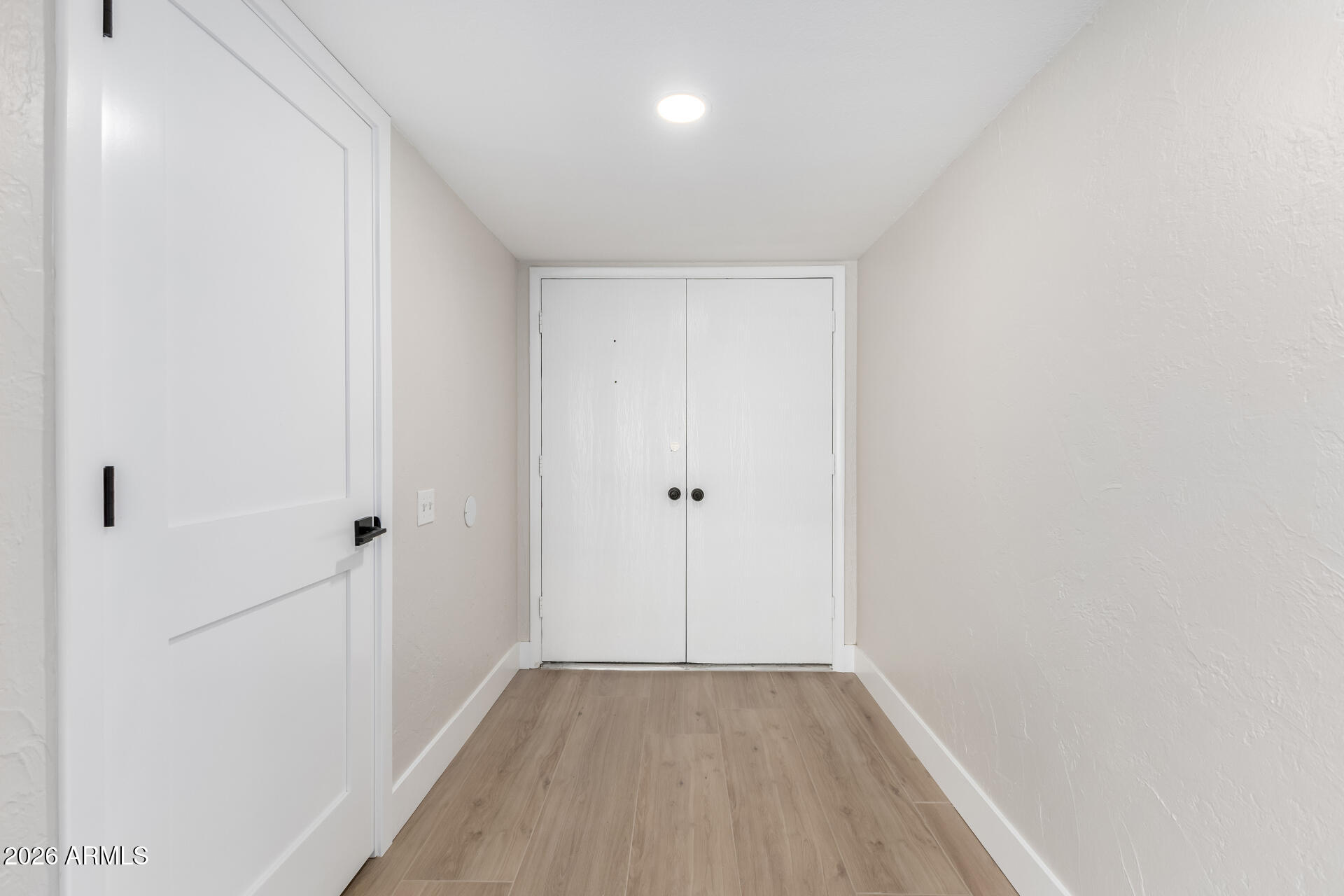 942 E DRIFTWOOD Drive