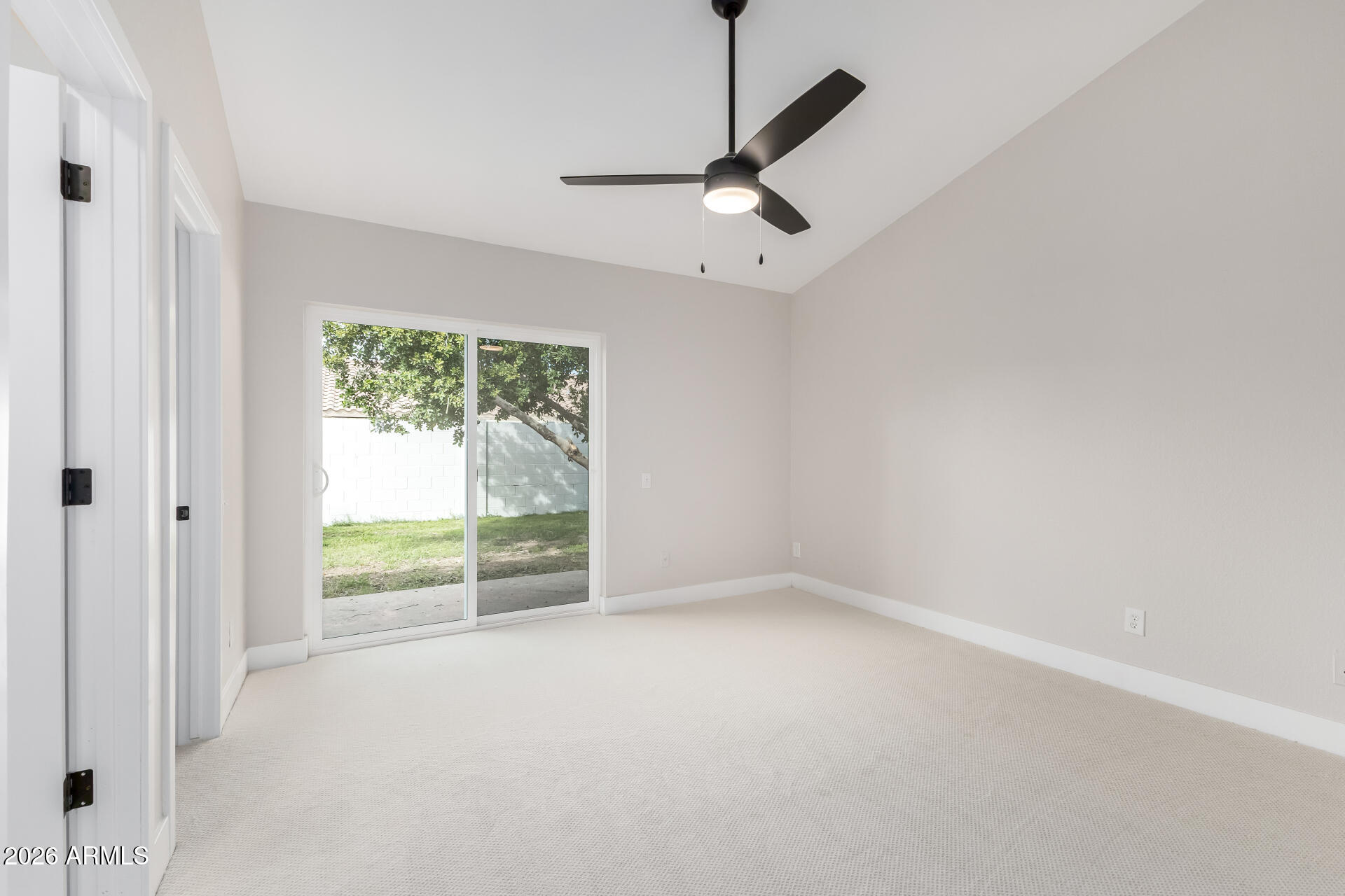 942 E DRIFTWOOD Drive