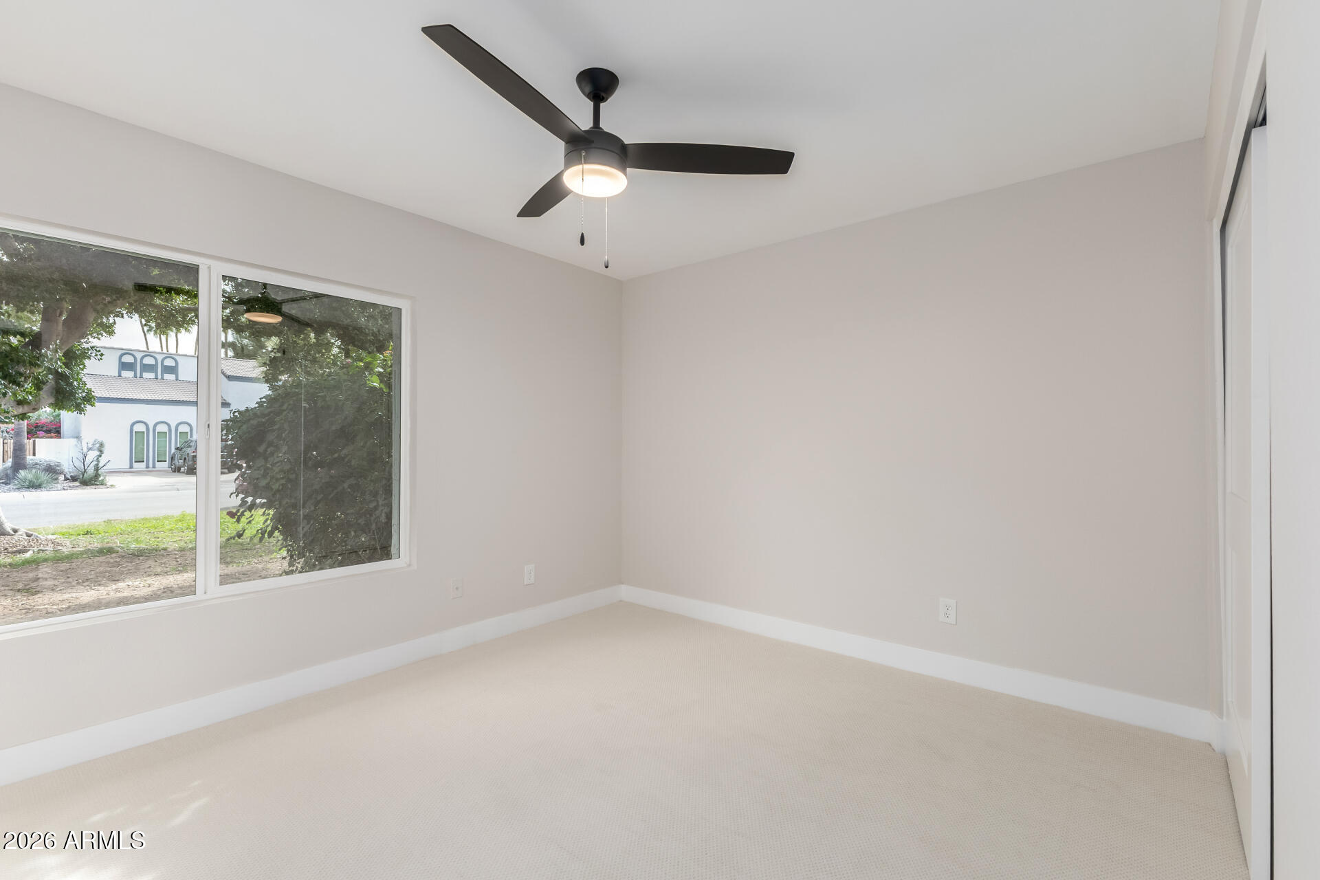 942 E DRIFTWOOD Drive