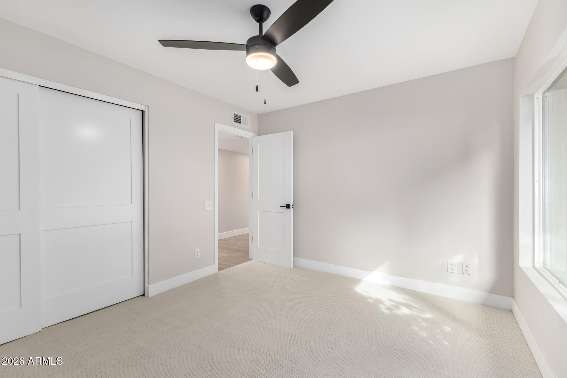 942 E DRIFTWOOD Drive