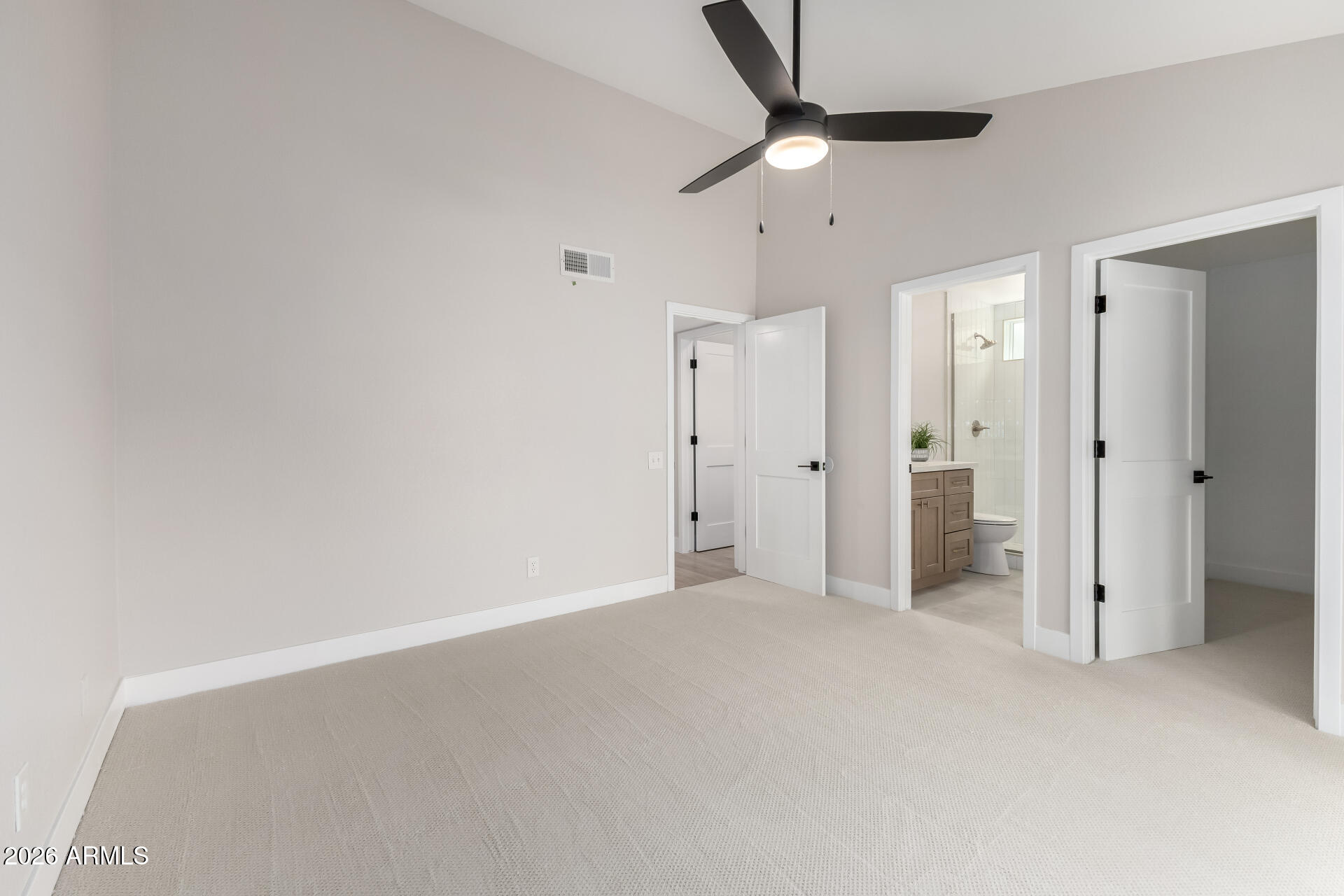 942 E DRIFTWOOD Drive