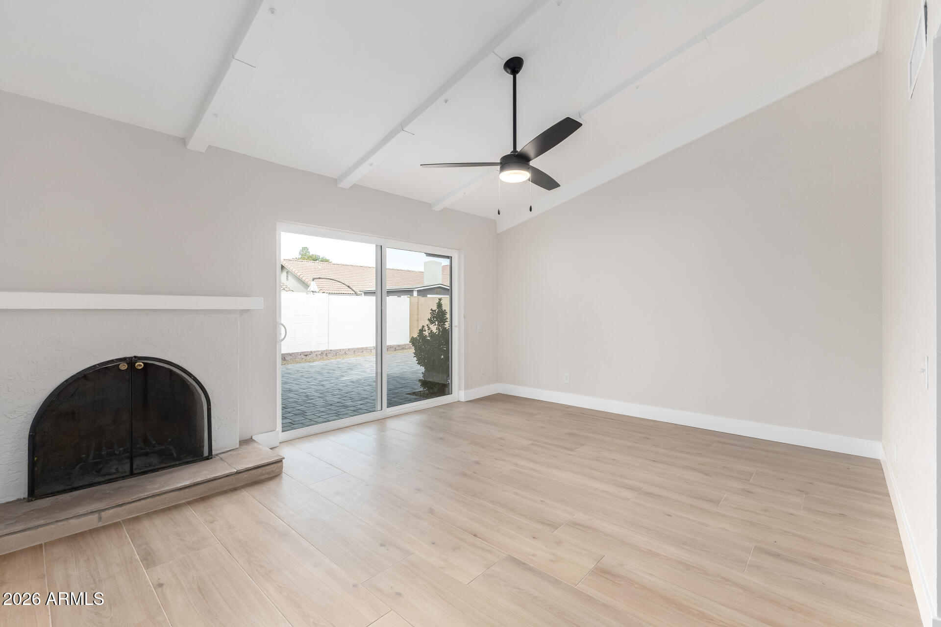 942 E DRIFTWOOD Drive