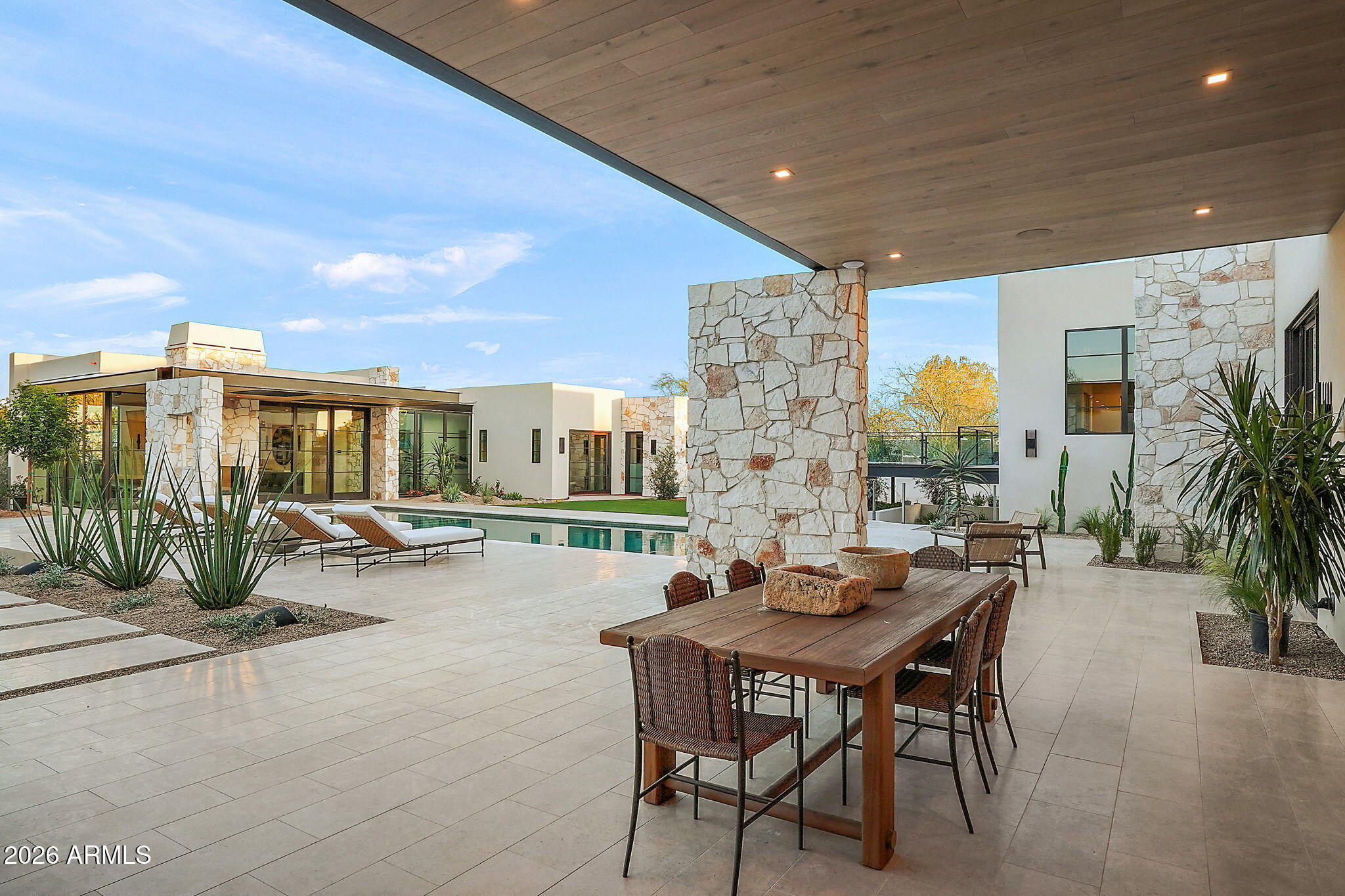 5709 N Harding Drive