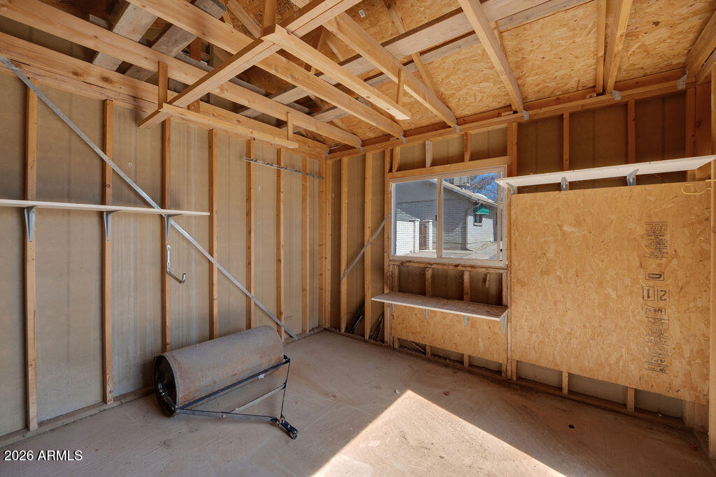 8837 E SUNLAND Avenue