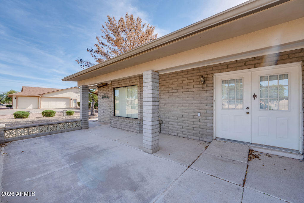 8837 E SUNLAND Avenue