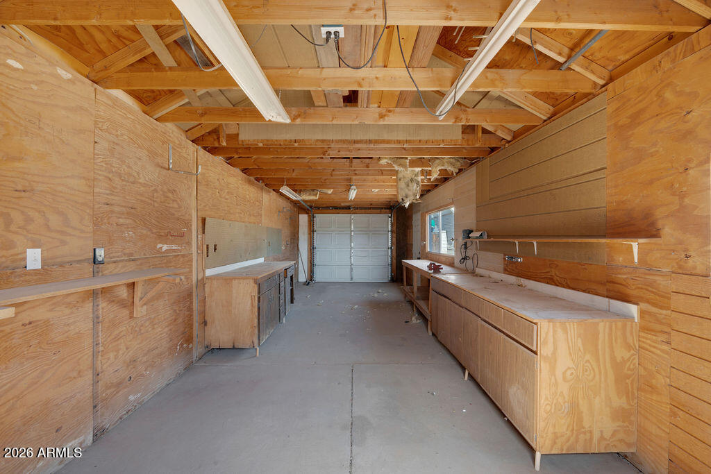 8837 E SUNLAND Avenue