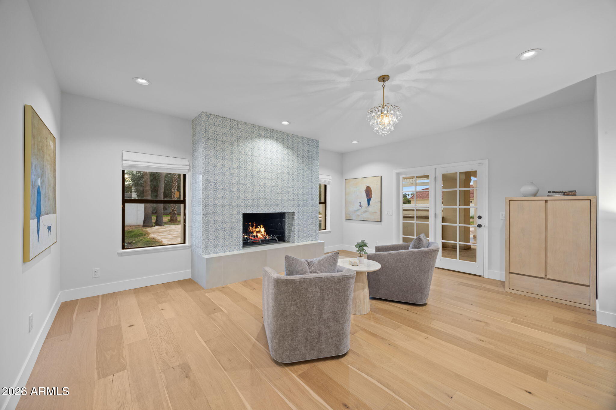 10111 E CHOLLA Street