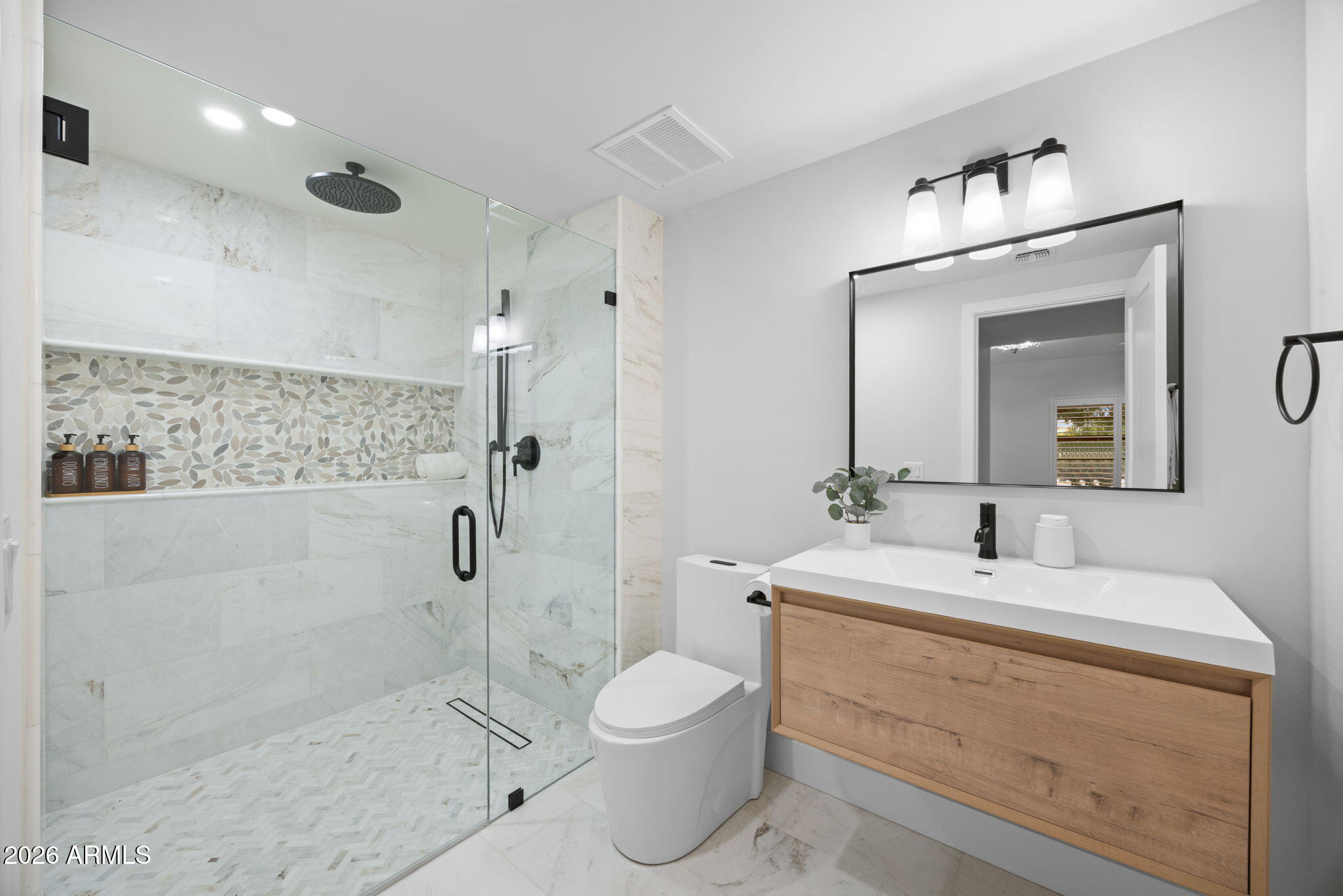 10111 E CHOLLA Street