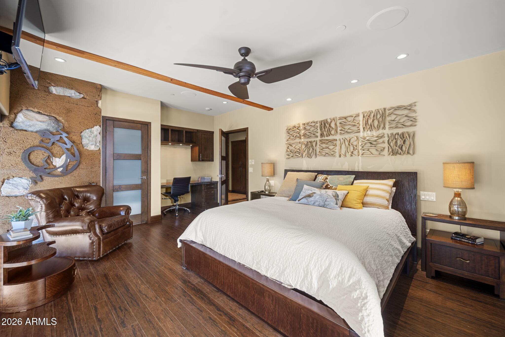 10570 E Pinnacle Peak Road