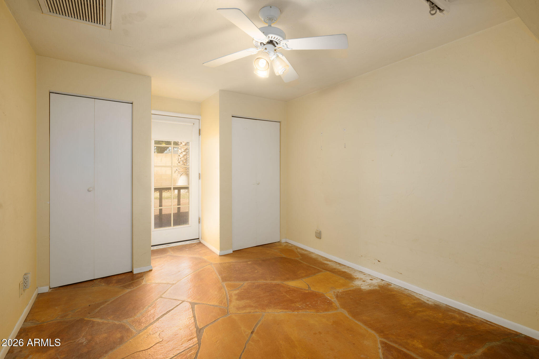 4136 E MONTECITO Avenue