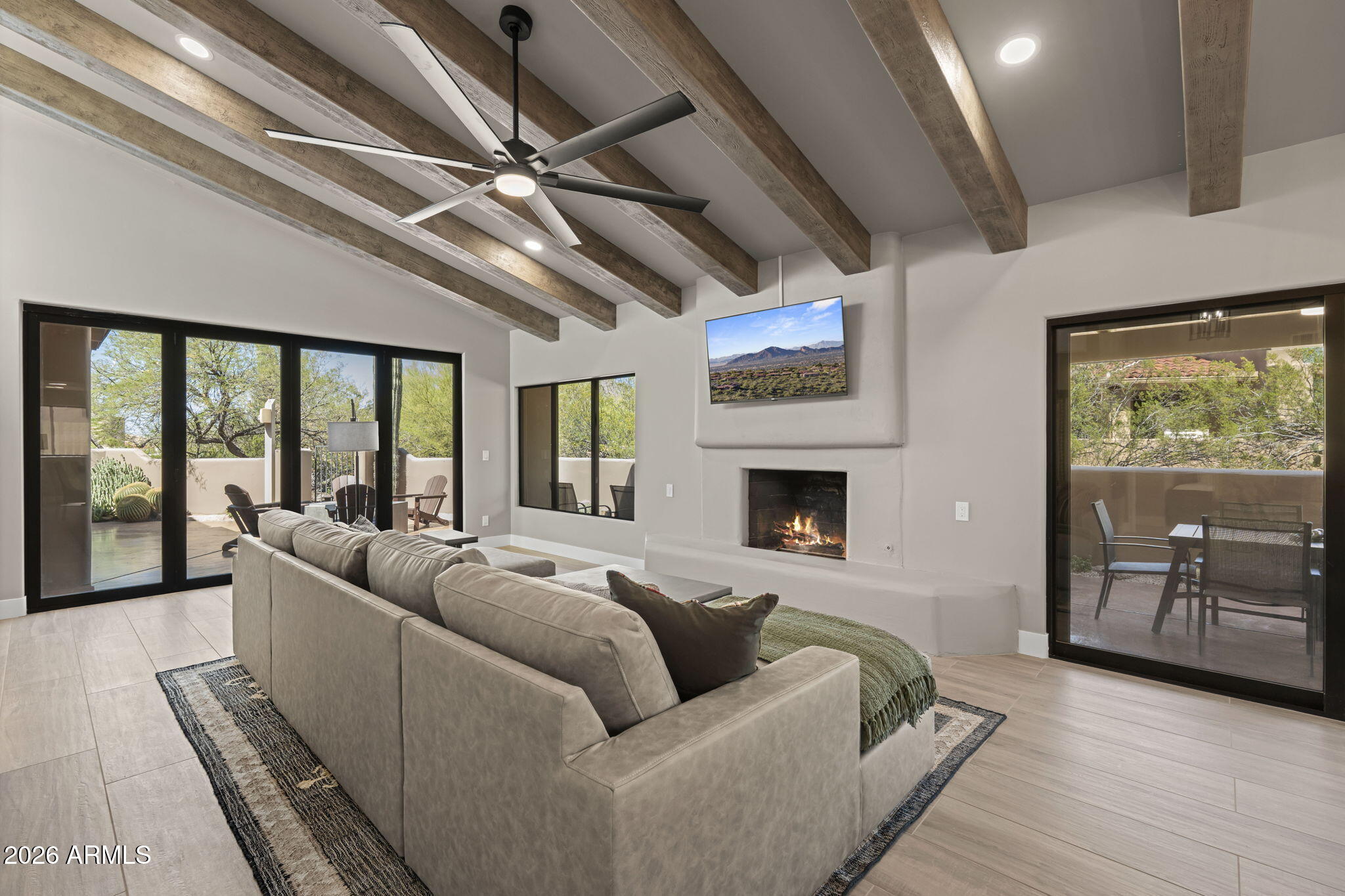 9229 E WHITETHORN Circle