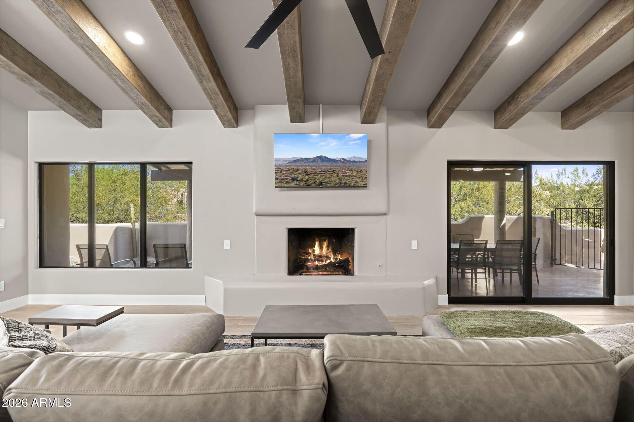 9229 E WHITETHORN Circle