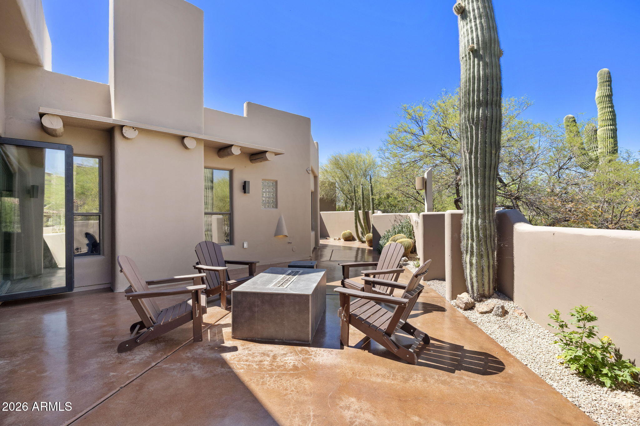 9229 E WHITETHORN Circle