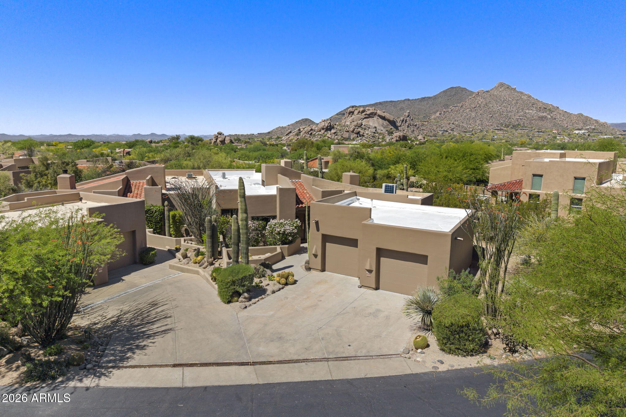 9229 E WHITETHORN Circle