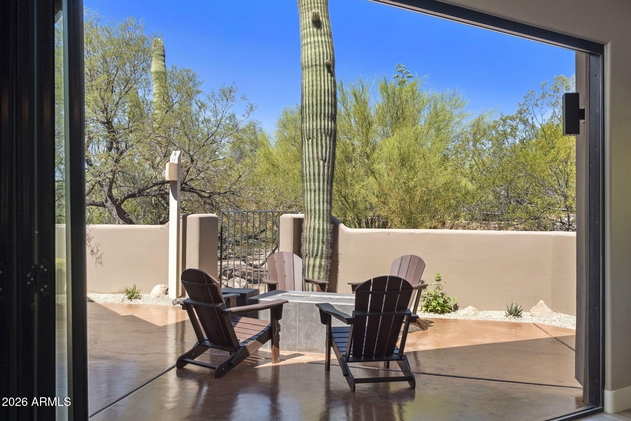 9229 E WHITETHORN Circle