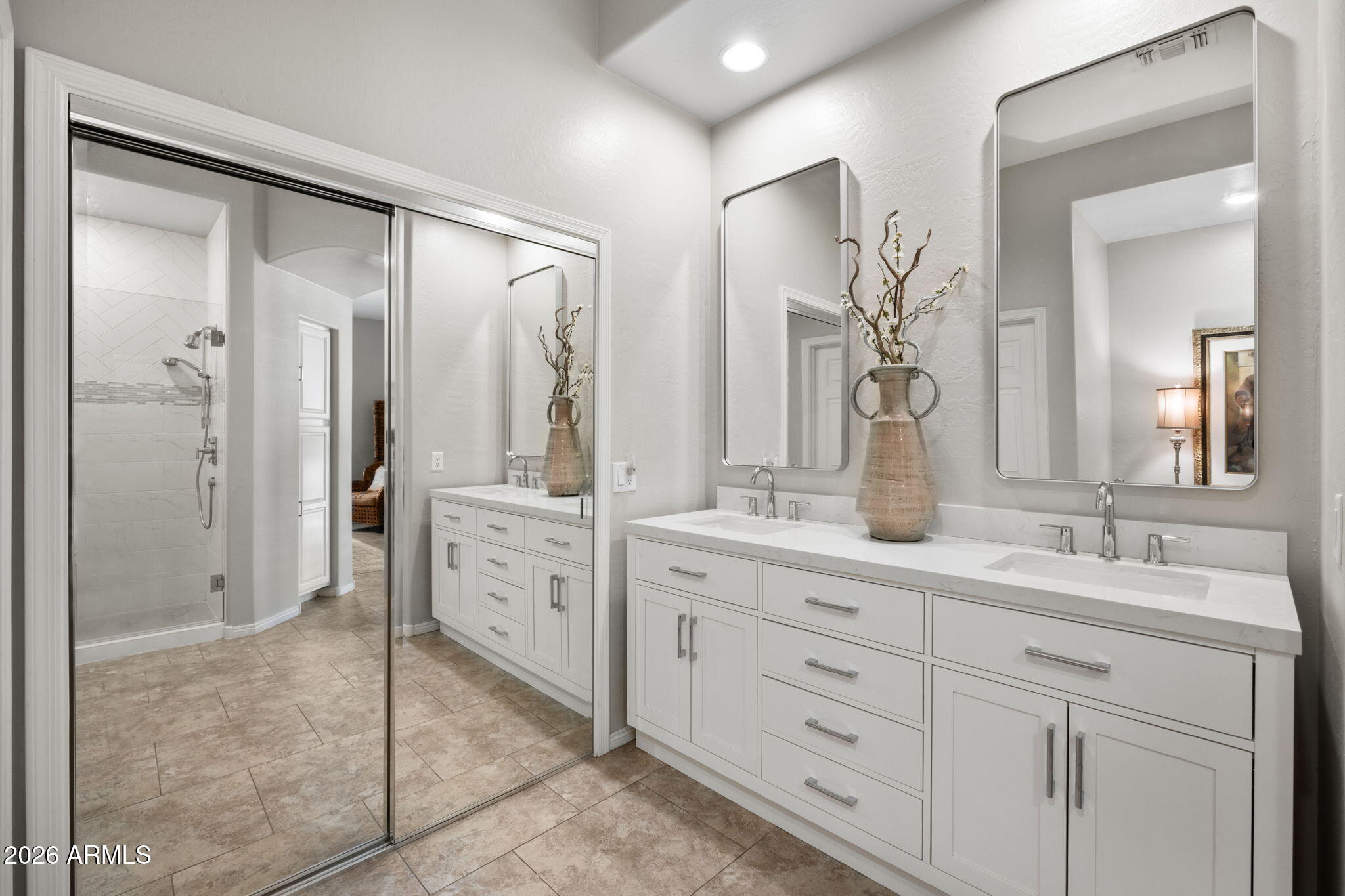 15240 N CLUBGATE Drive 166