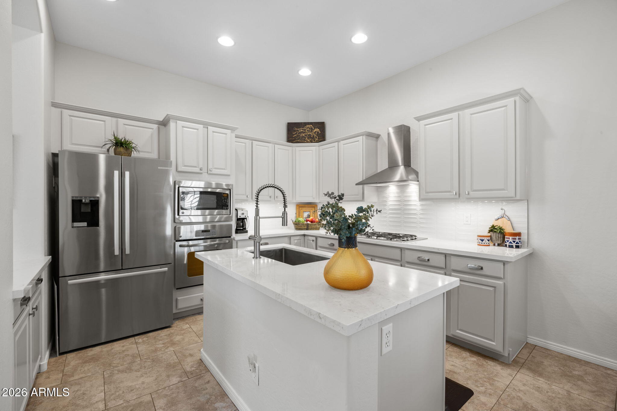 15240 N CLUBGATE Drive 166