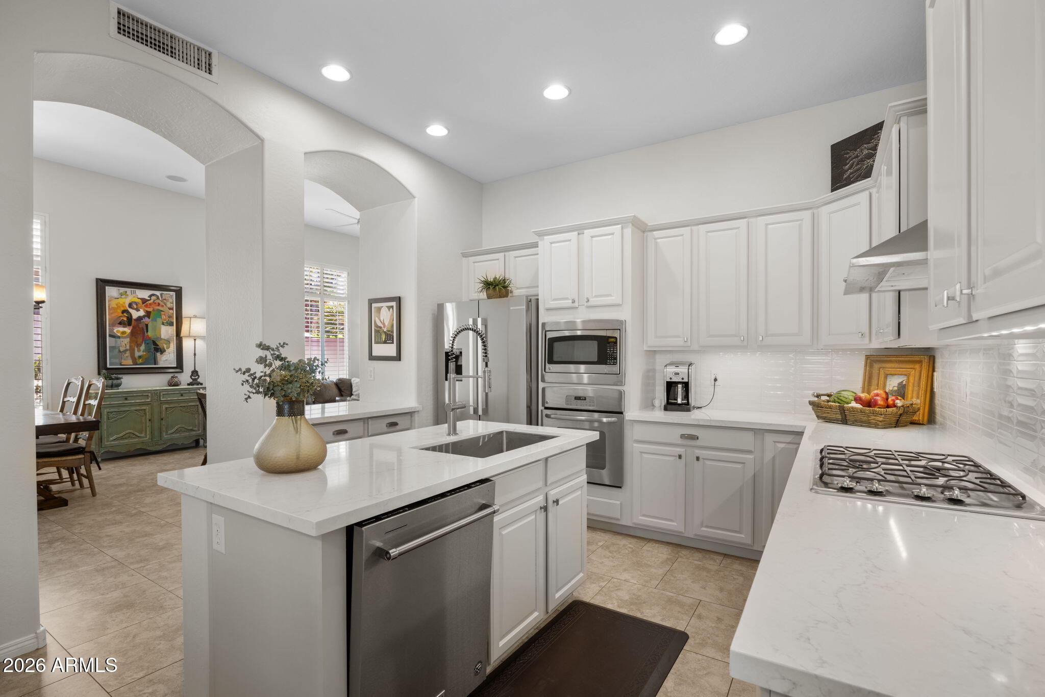 15240 N CLUBGATE Drive 166