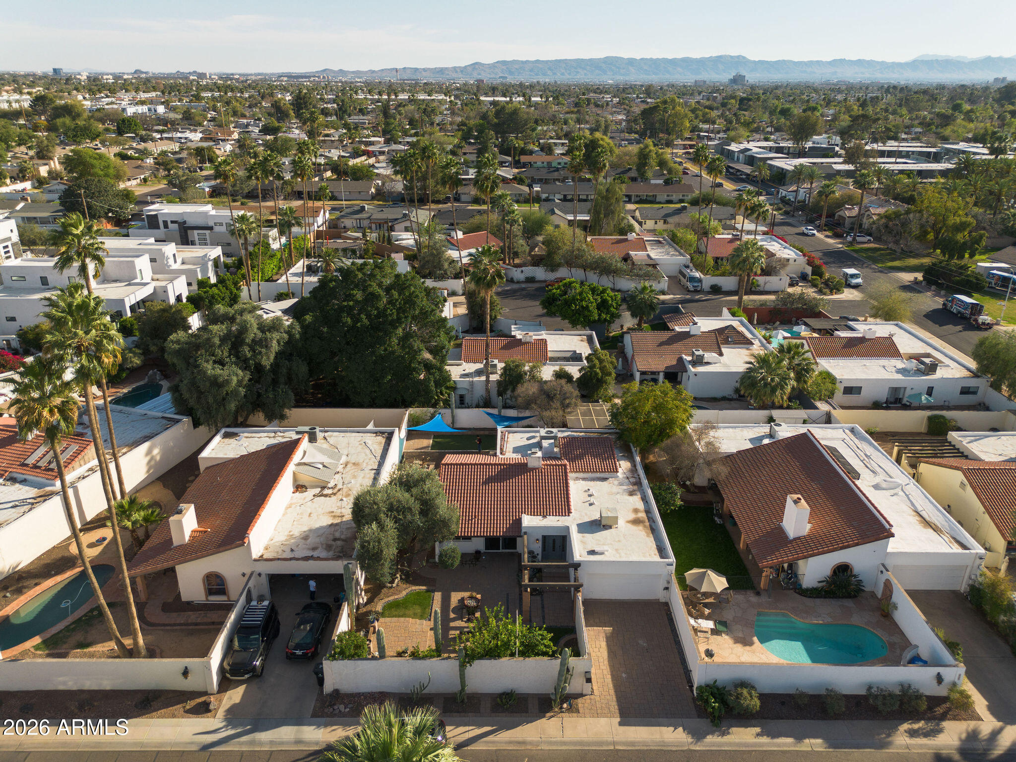 3015 E WELDON Avenue