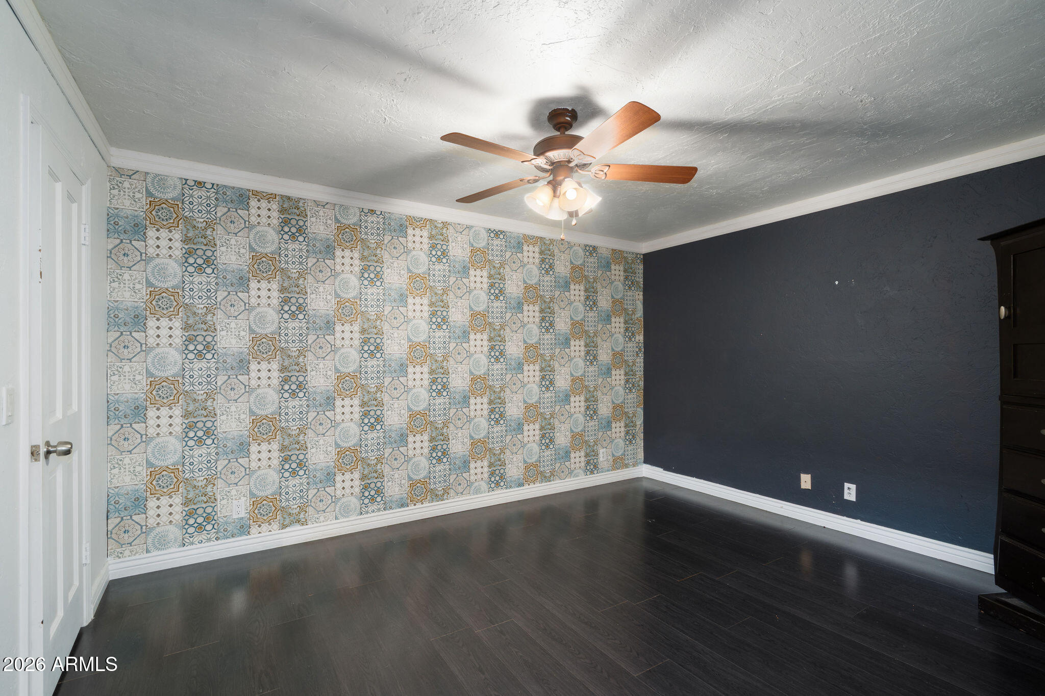 3015 E WELDON Avenue