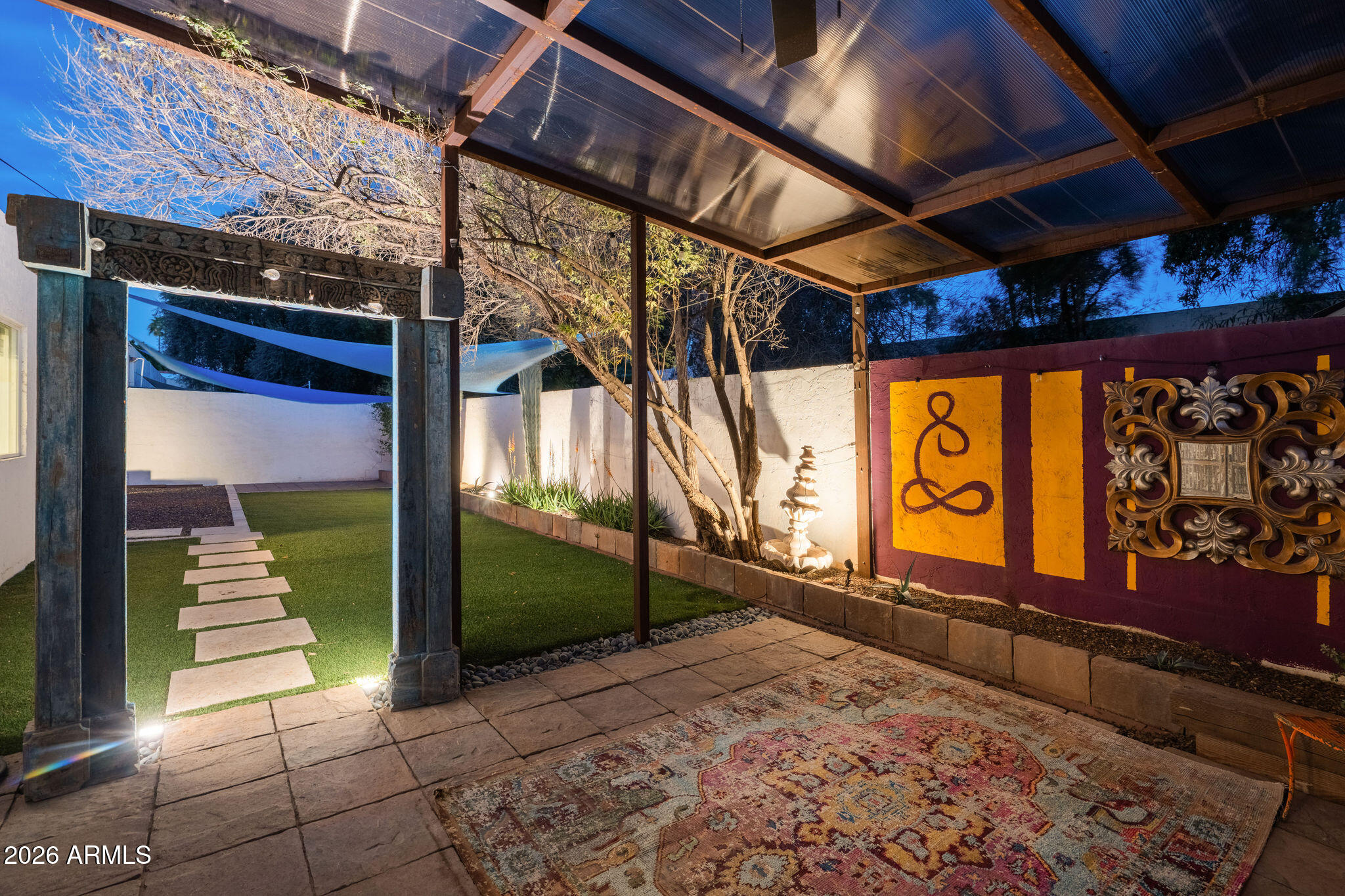 3015 E WELDON Avenue