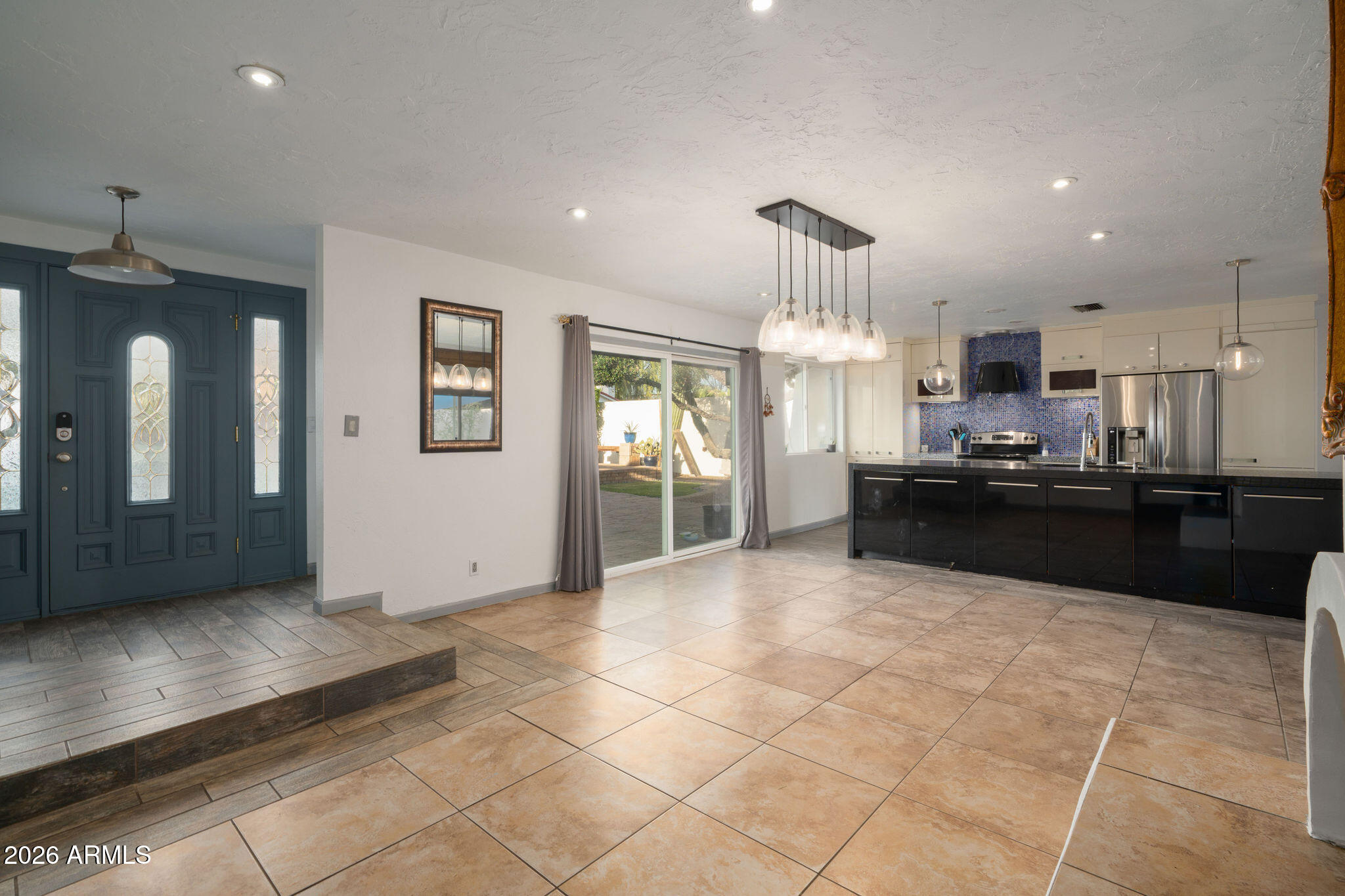 3015 E WELDON Avenue