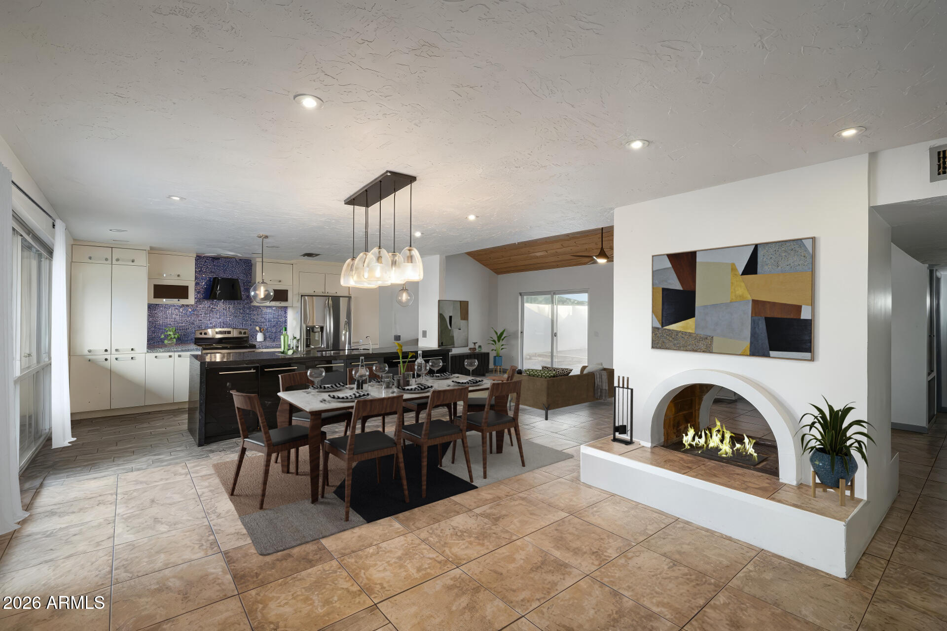 3015 E WELDON Avenue