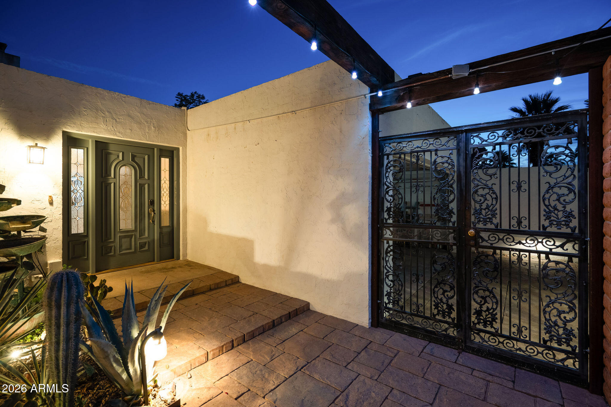 3015 E WELDON Avenue