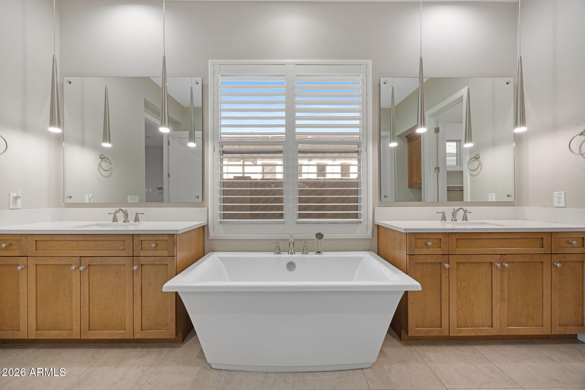 3509 E BLOOMFIELD Parkway