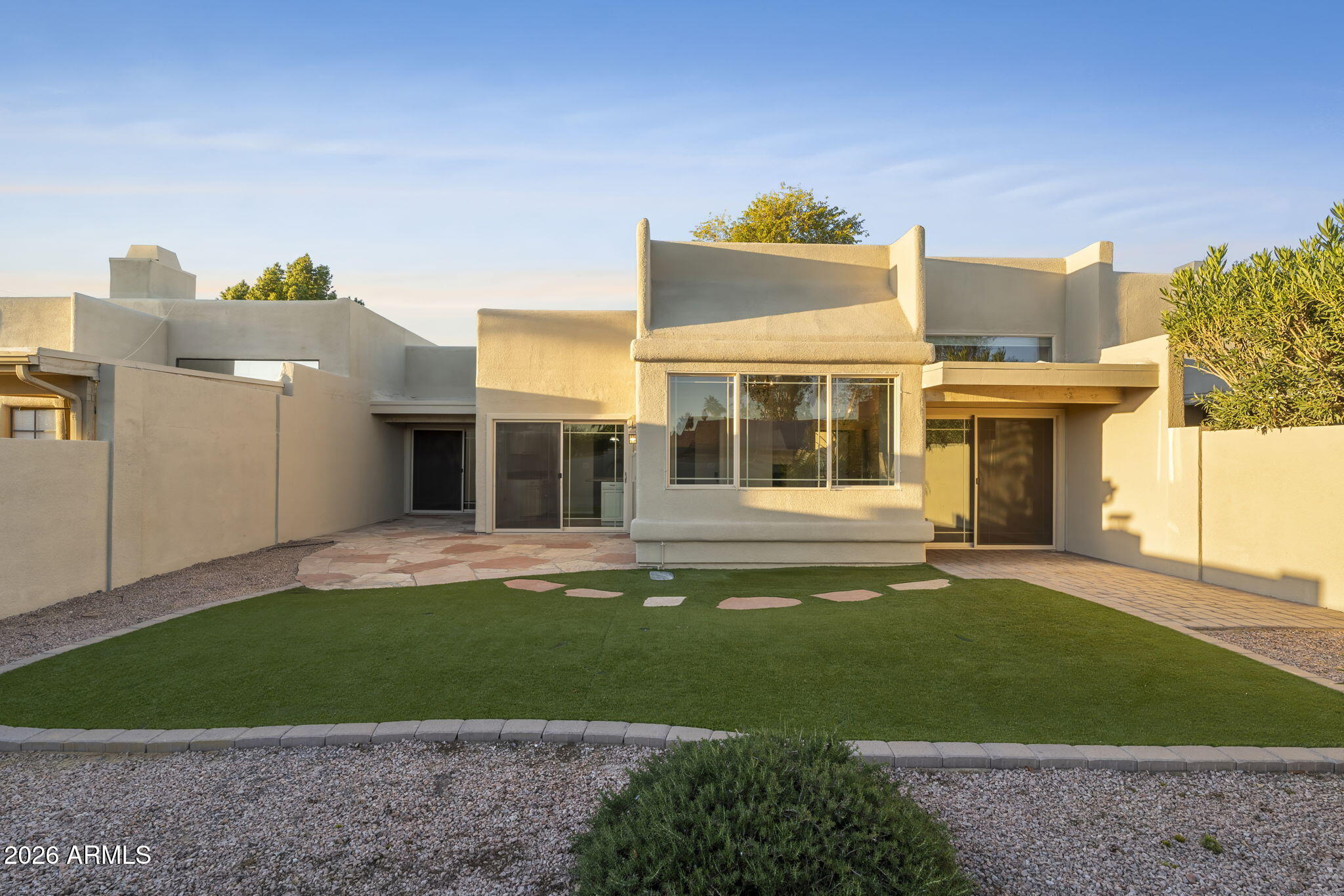 8841 E MEADOW HILL Drive