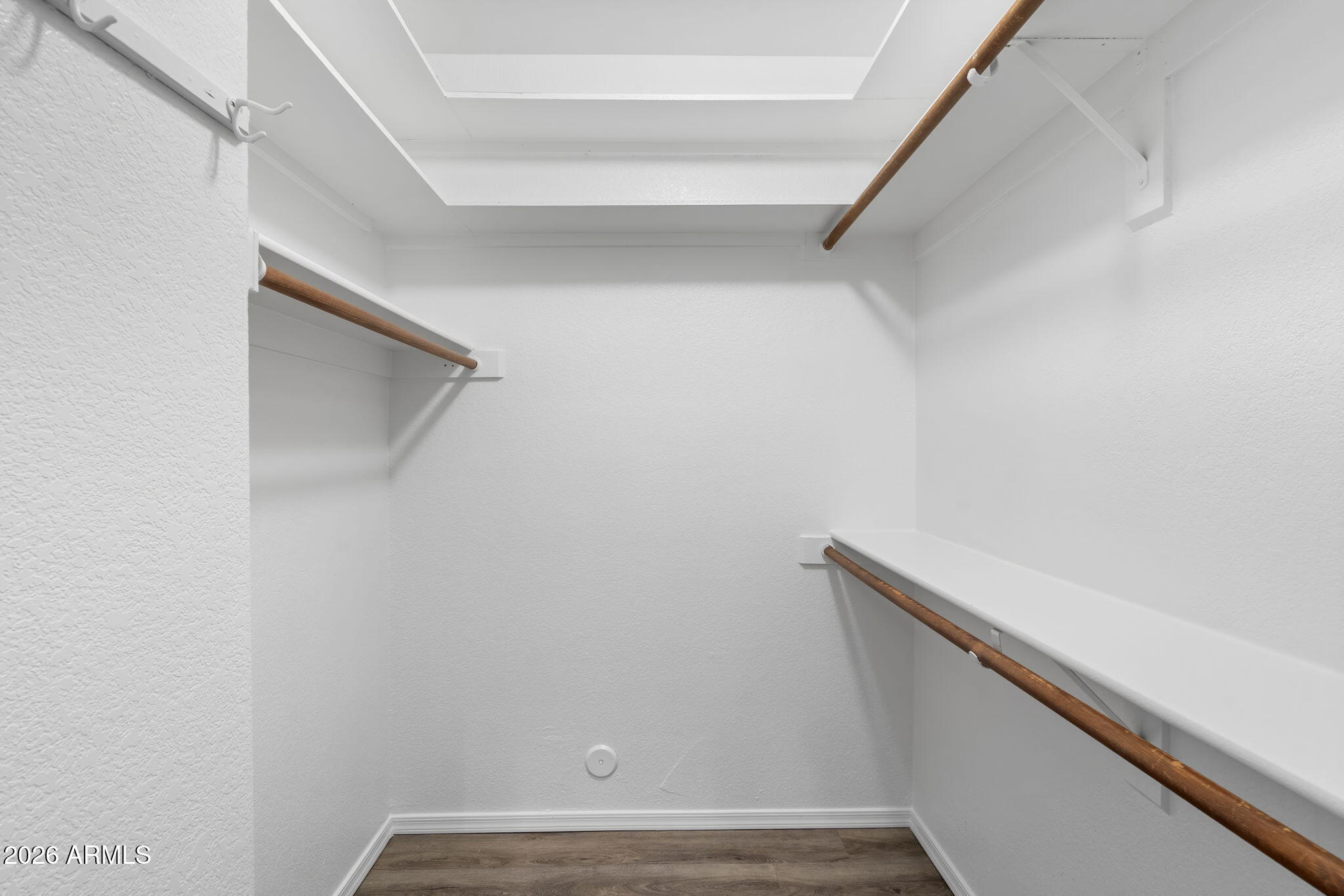 8841 E MEADOW HILL Drive