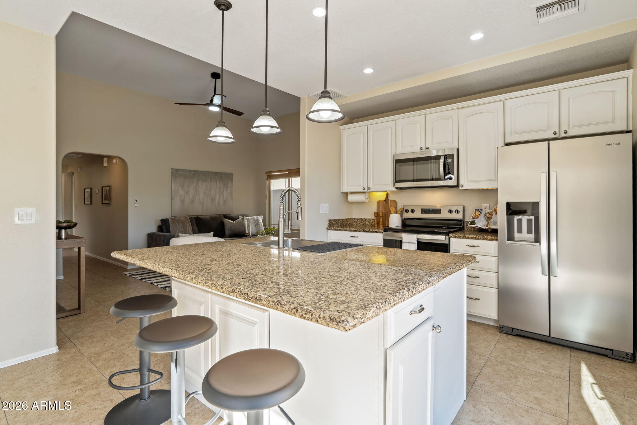 8841 E MEADOW HILL Drive