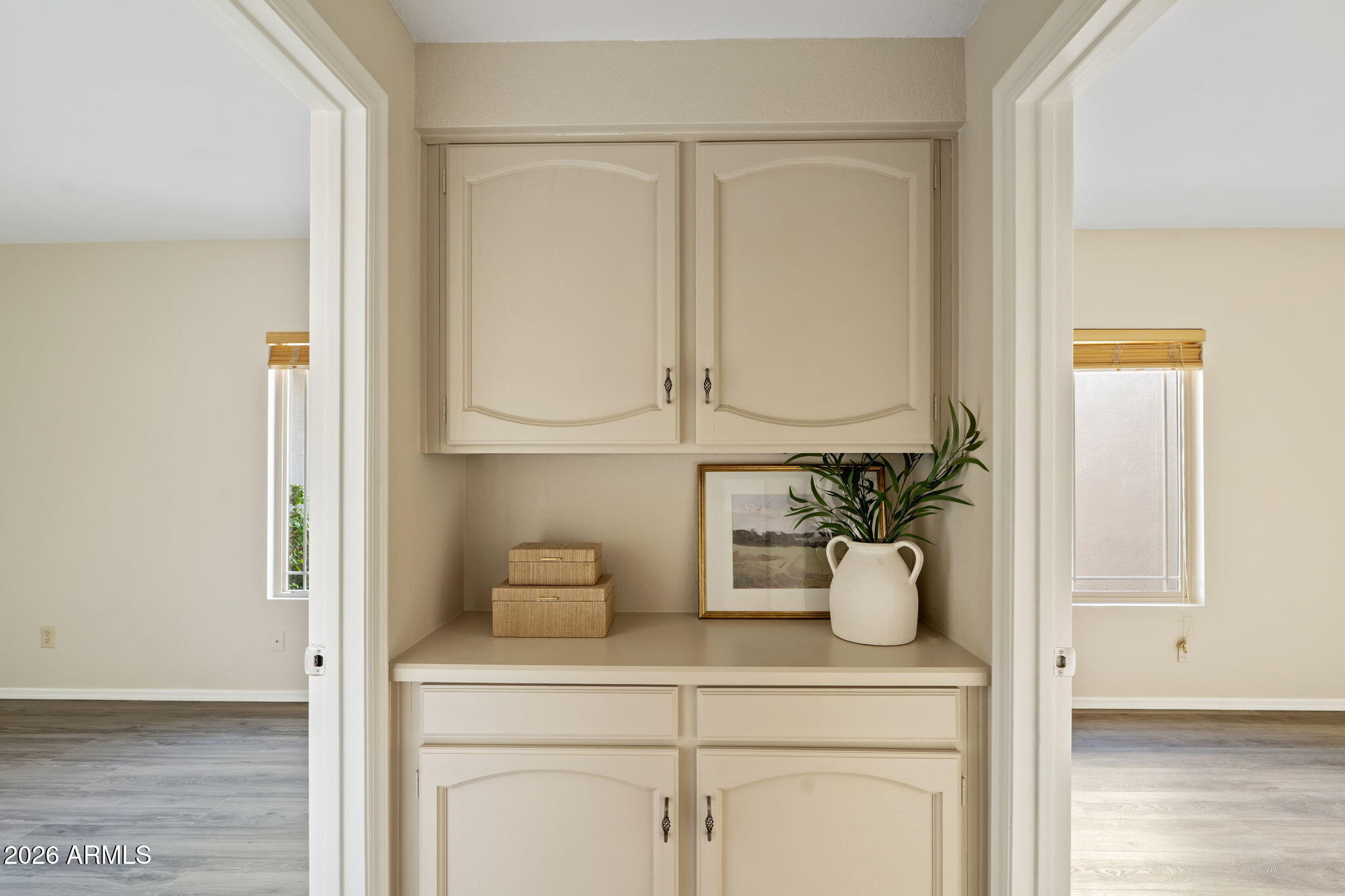 8841 E MEADOW HILL Drive