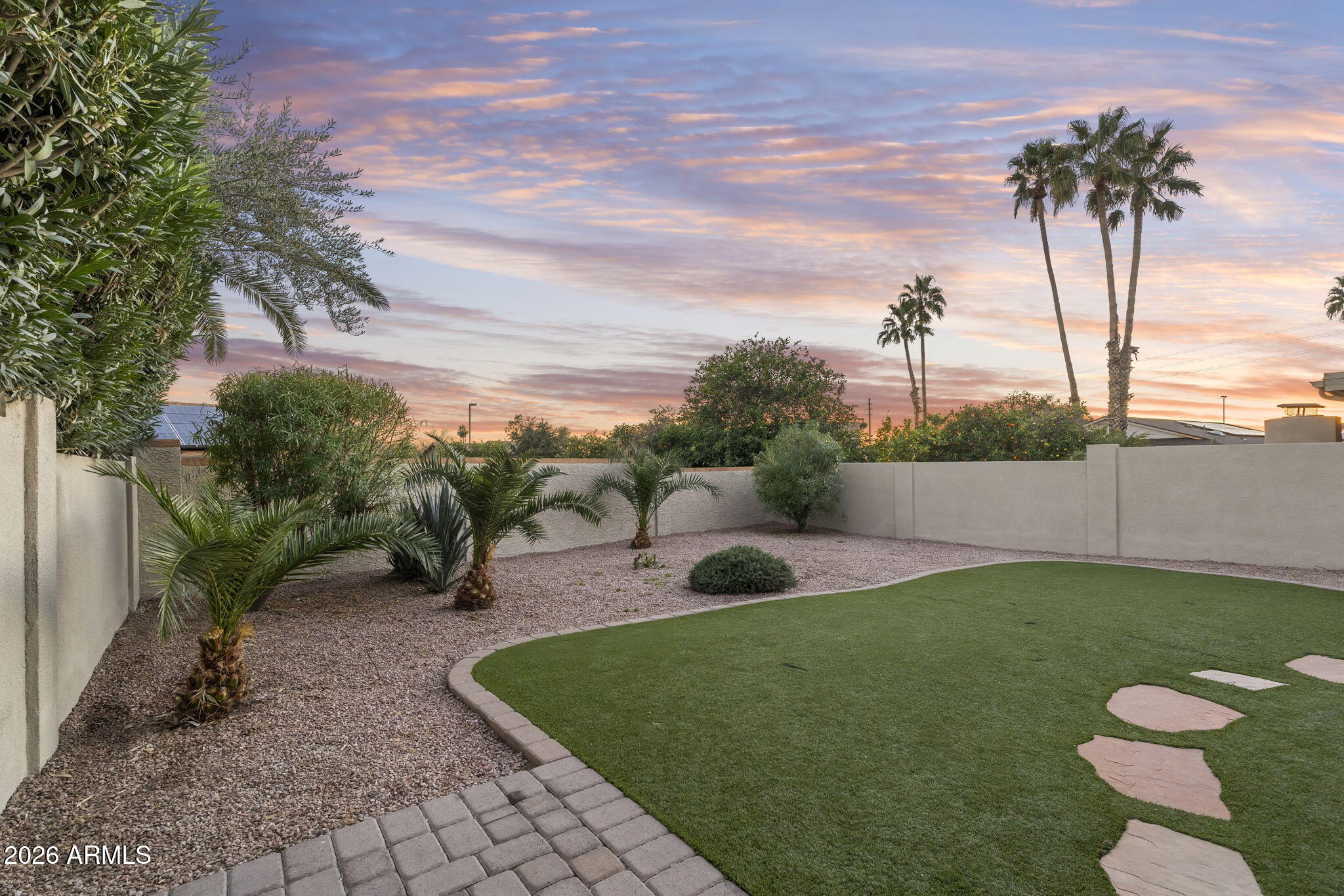 8841 E MEADOW HILL Drive