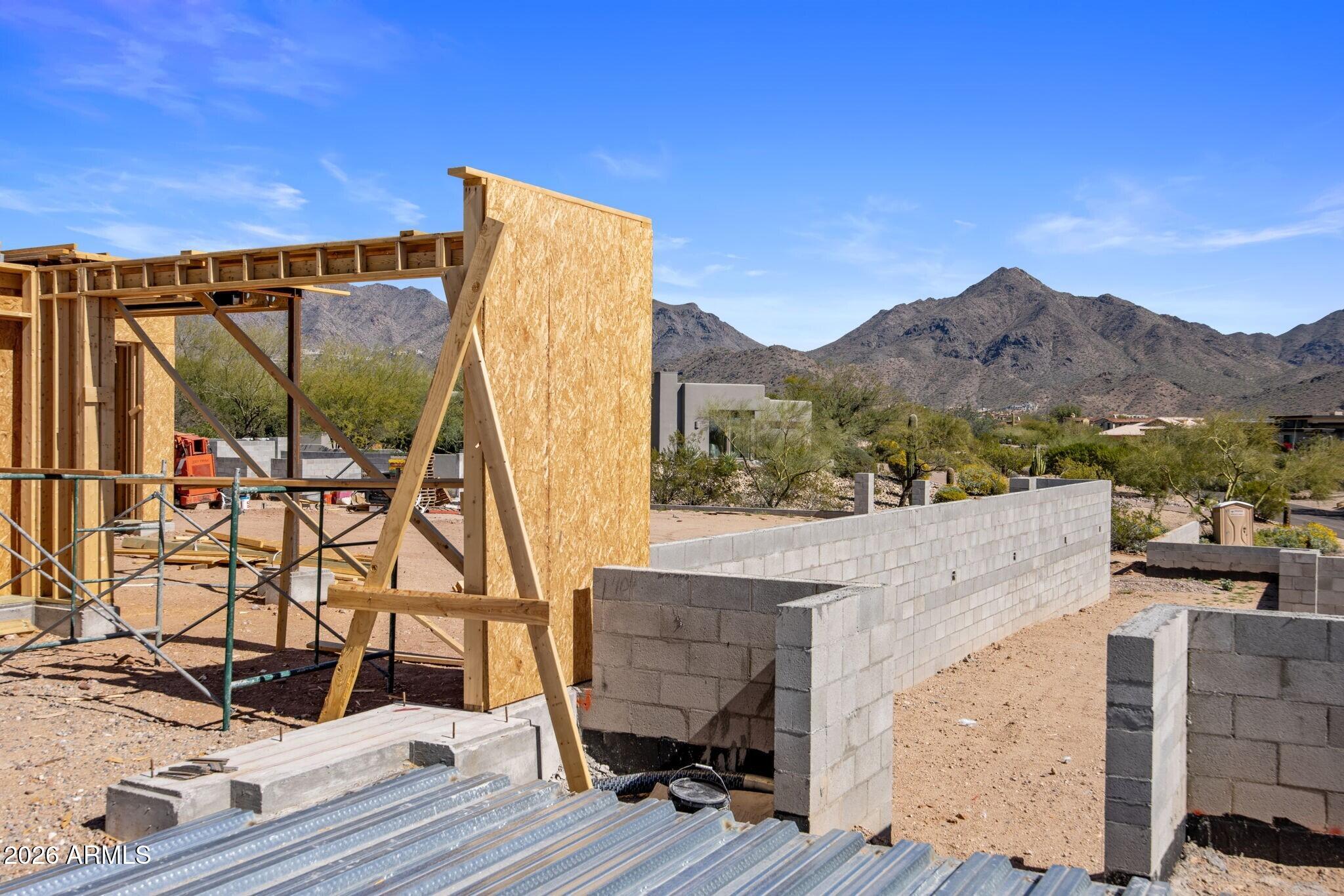 9402 E Diamond Rim Drive