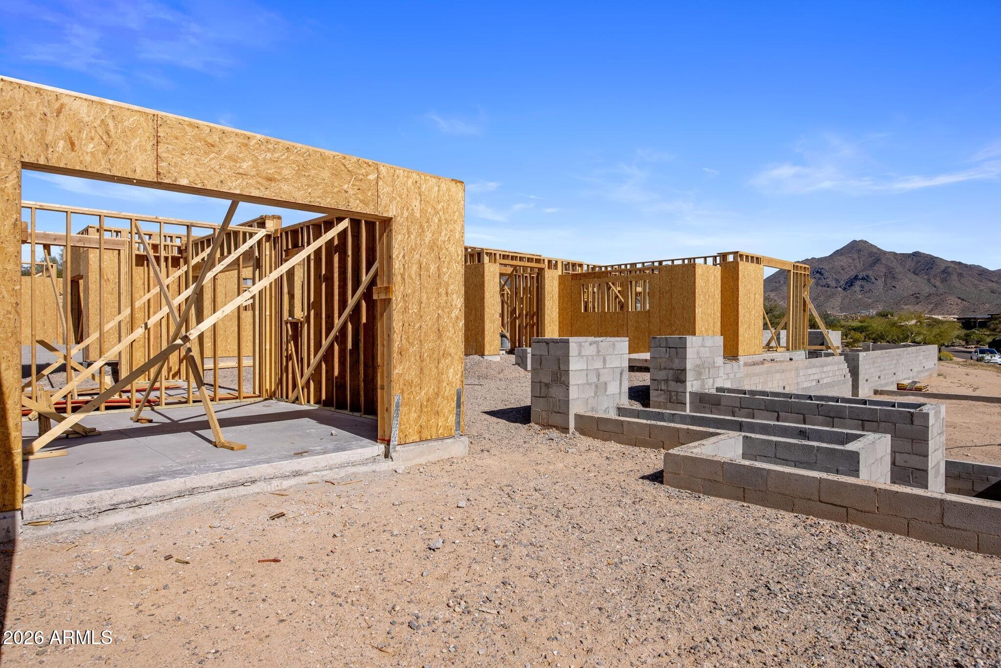 9402 E Diamond Rim Drive