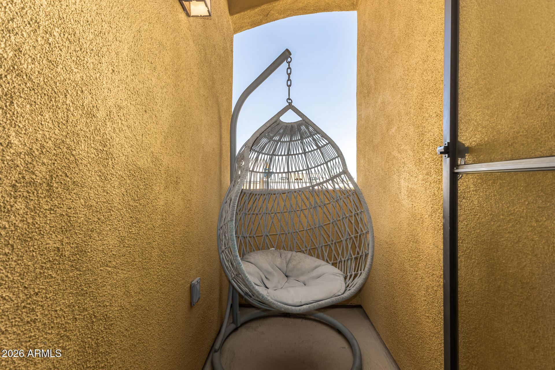 123 N WASHINGTON Street 14