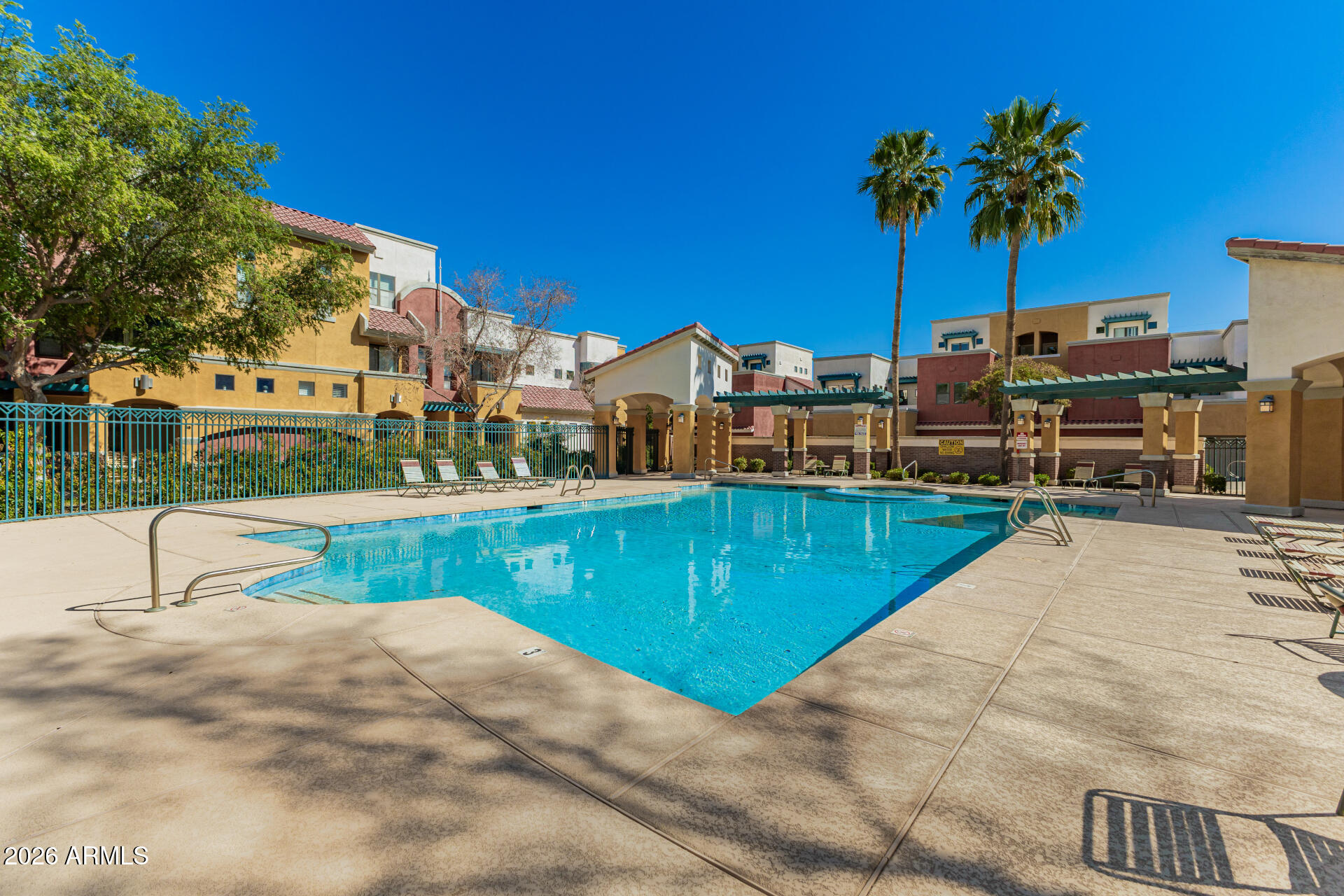 123 N WASHINGTON Street 14