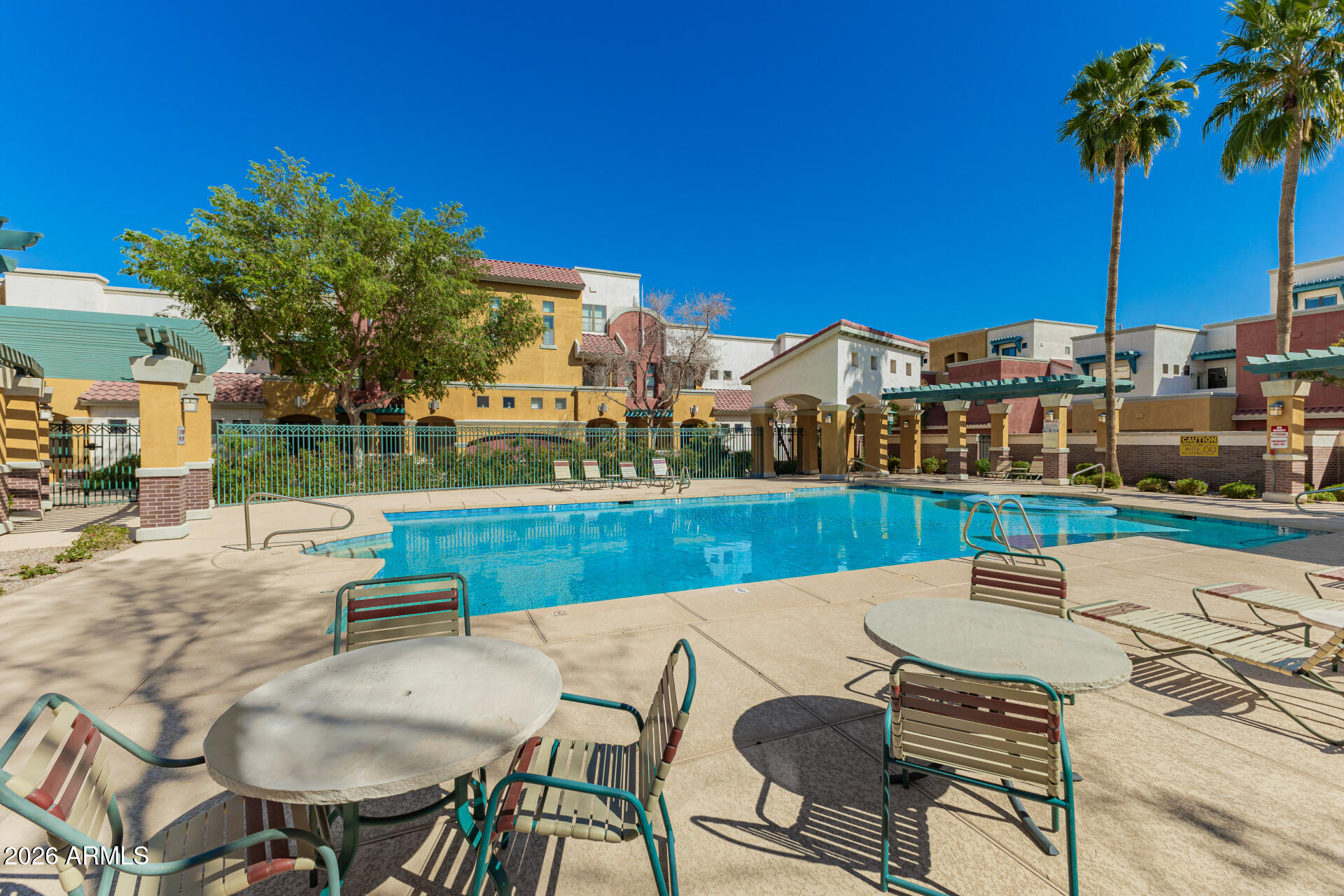 123 N WASHINGTON Street 14