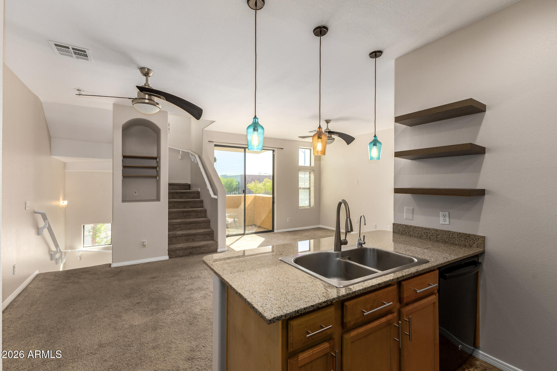 123 N WASHINGTON Street 14