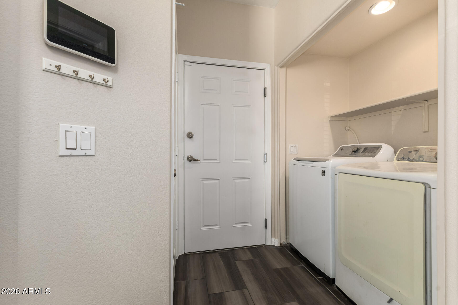 123 N WASHINGTON Street 14