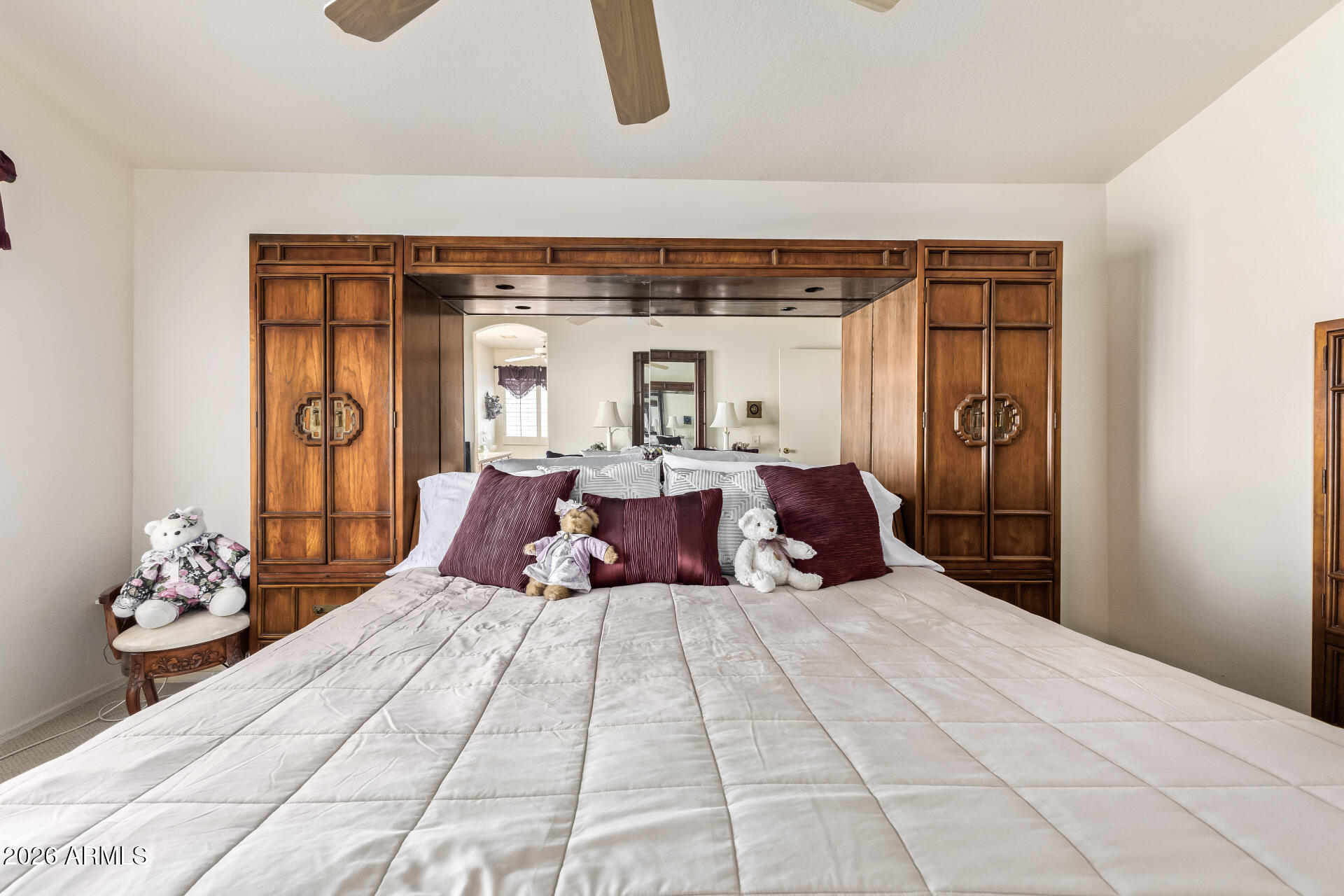 8432 W CHARTER OAK Road