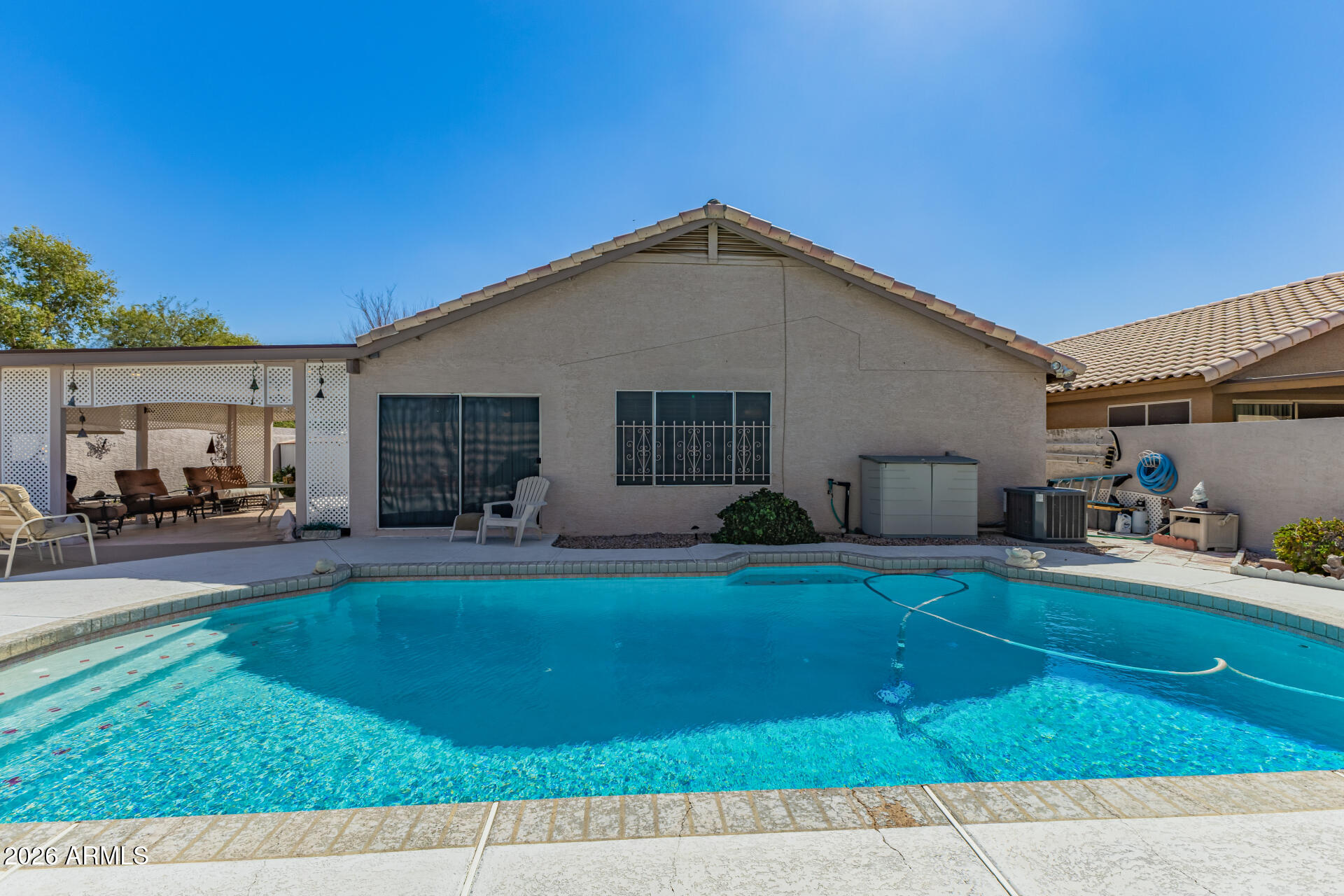 8432 W CHARTER OAK Road