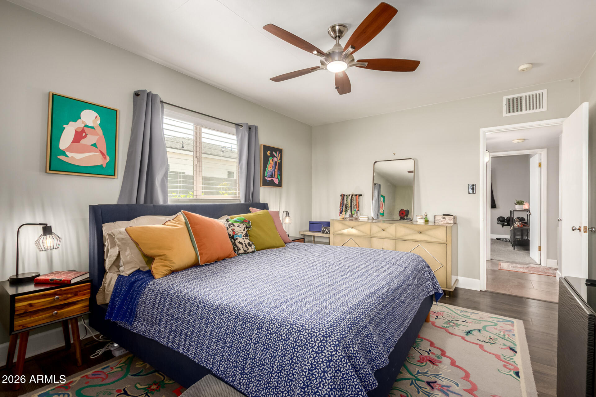 4101 E EDGEMONT Avenue