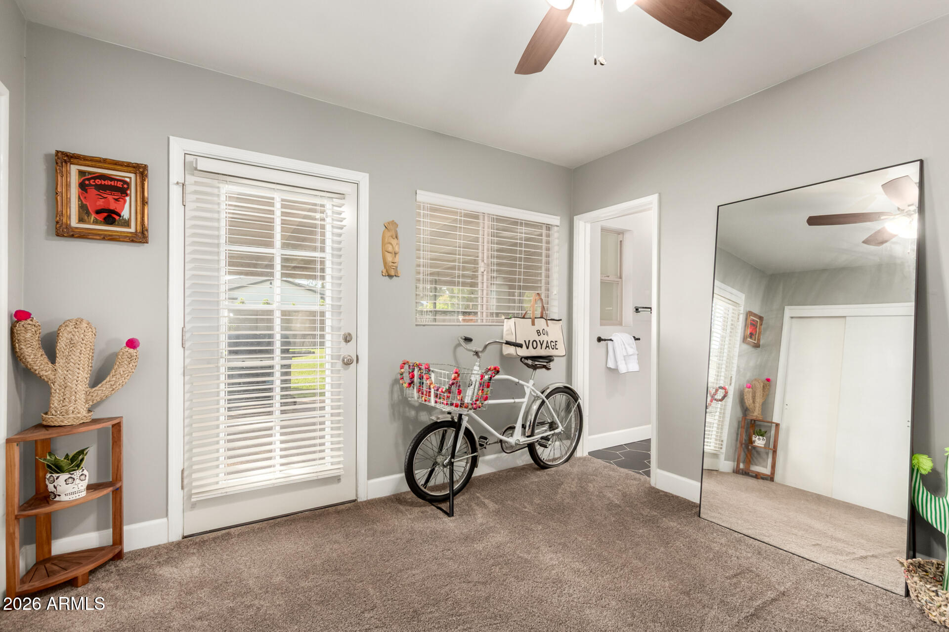 4101 E EDGEMONT Avenue